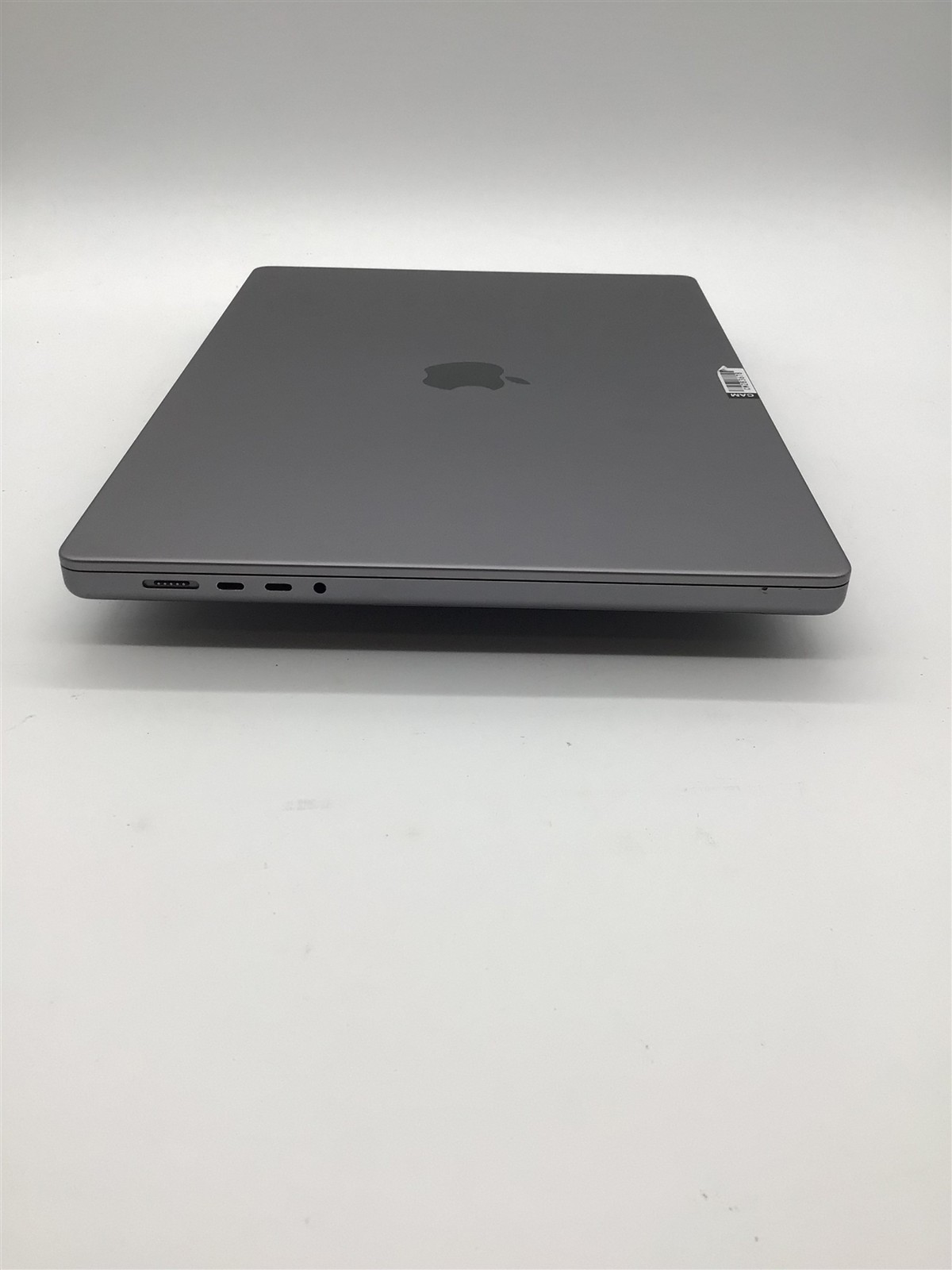 Apple A2485 Macbook Pro 16″ Apple M1 Pro/32GB RAM/2TB SSD – Mac OS: Tahoe