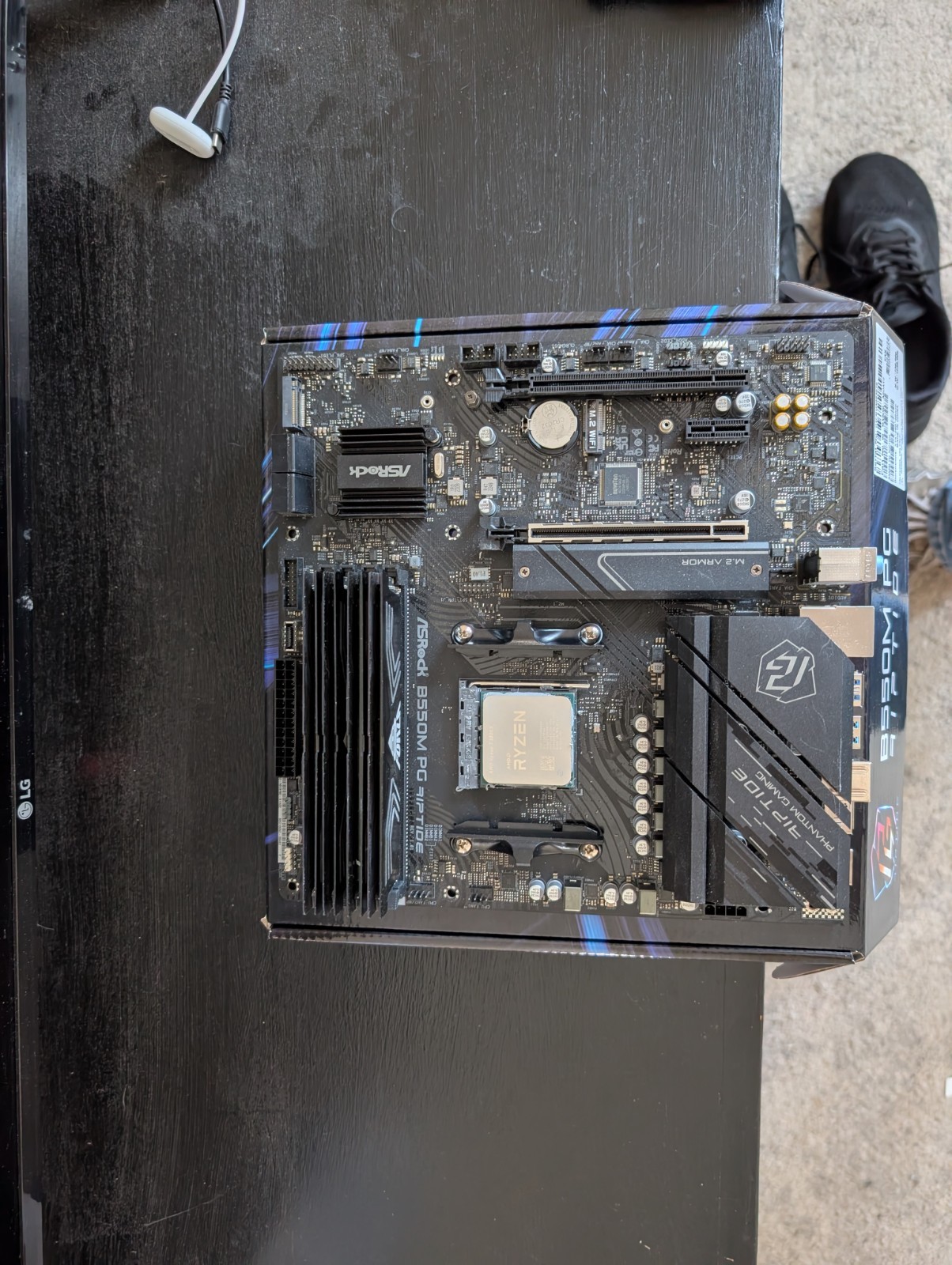 AMD Ryzen 7 5800X + ASRock B550M PG Riptide + 32GB DDR4 3000 + 2TB Gen4 NVMe
