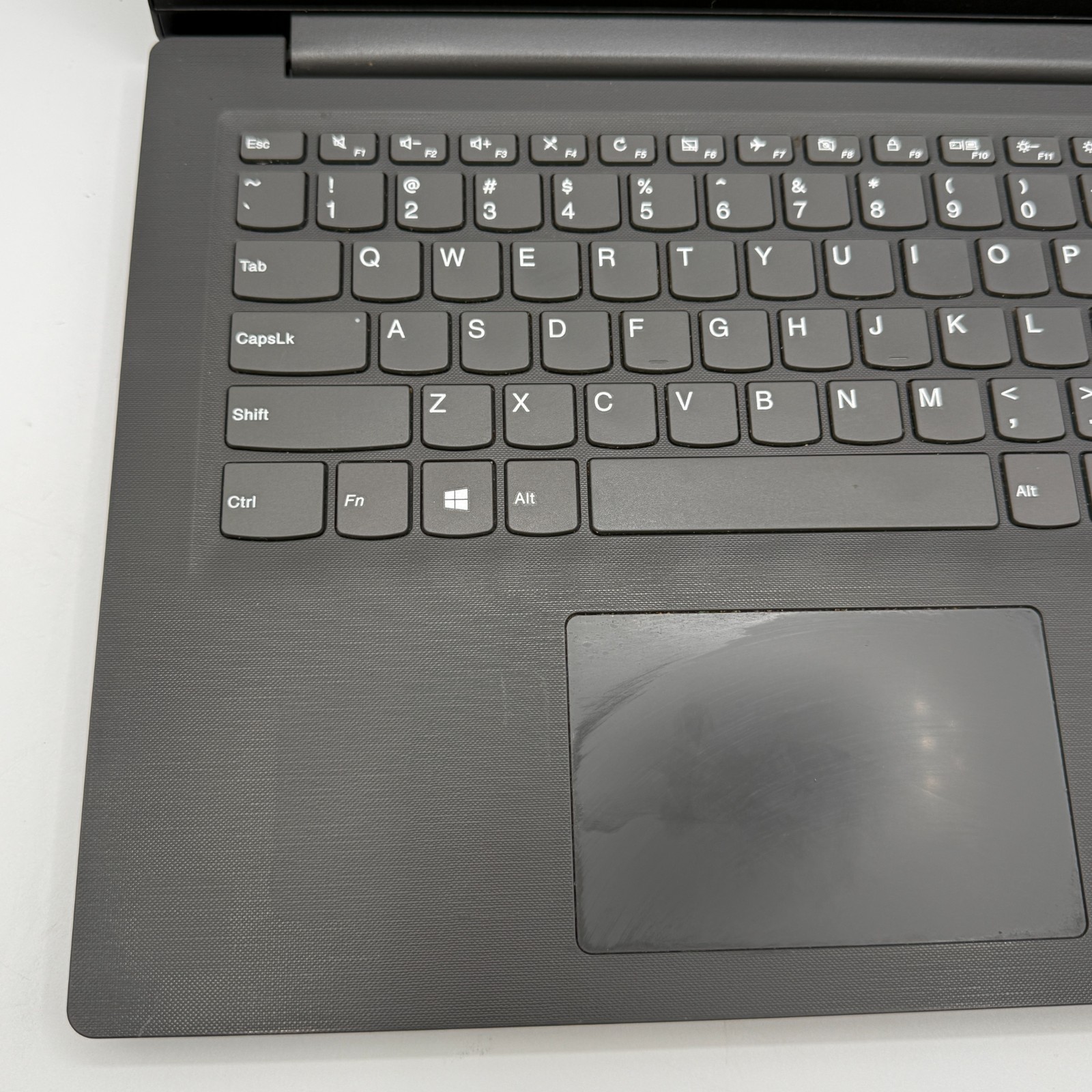 Lenovo V14-IIL 14″ i5-1035G1 12GB 256GB SSD Win11 Pro Black Laptop – Fair