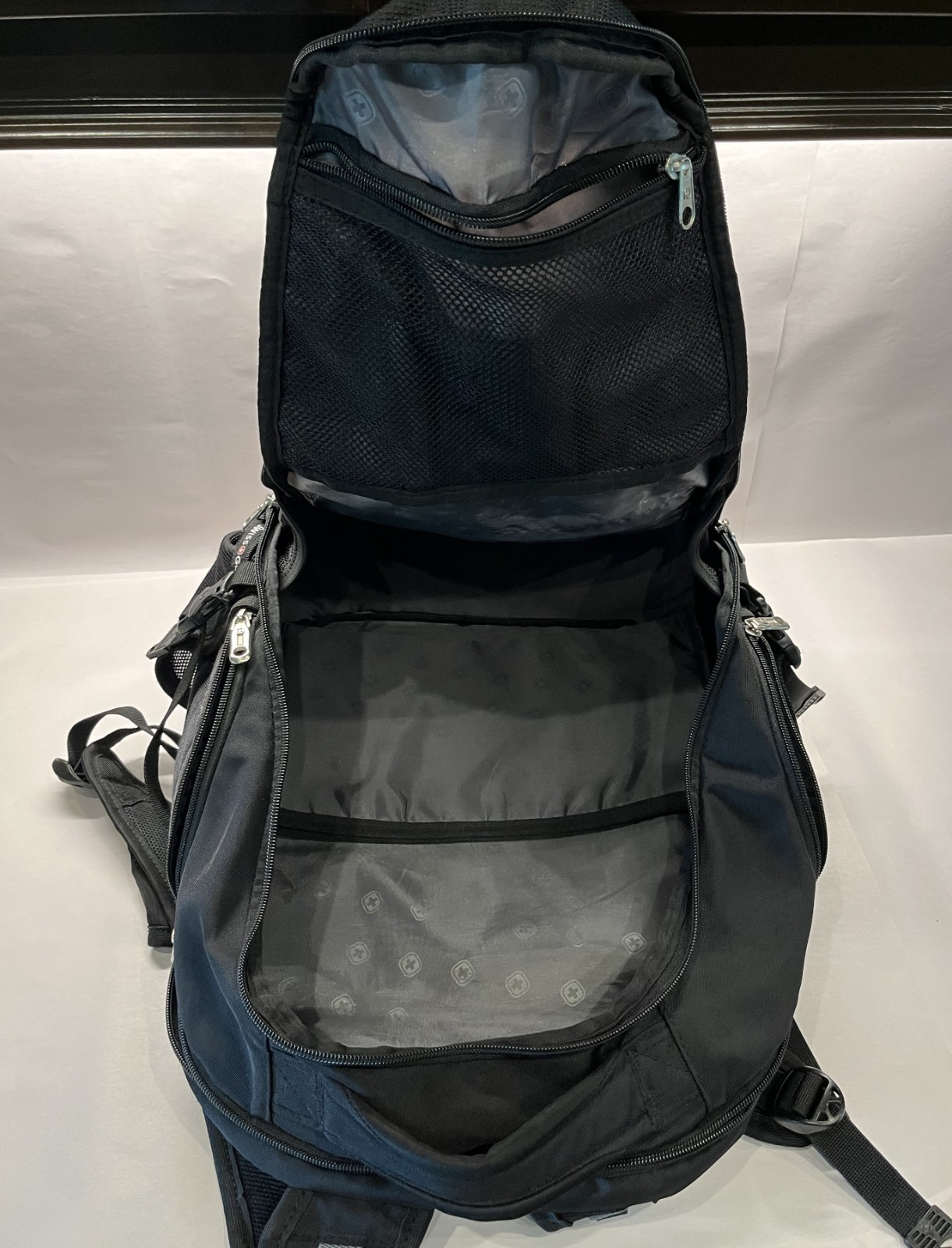 Swiss Gear Travel Laptop Backpack Airflow Padding Multi Compartment Black