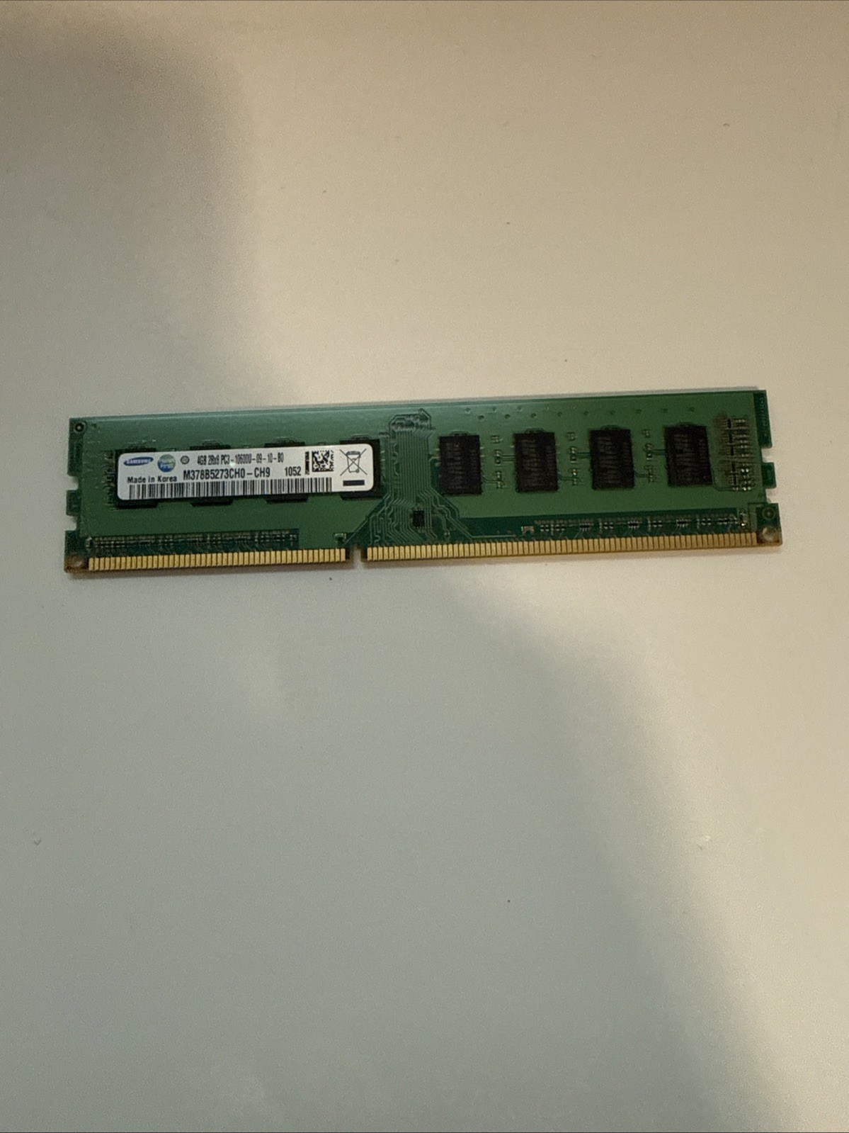 Samsung M378B5273CH0-CH9 4GB DDR3 Desktop Memory PC3-10600U