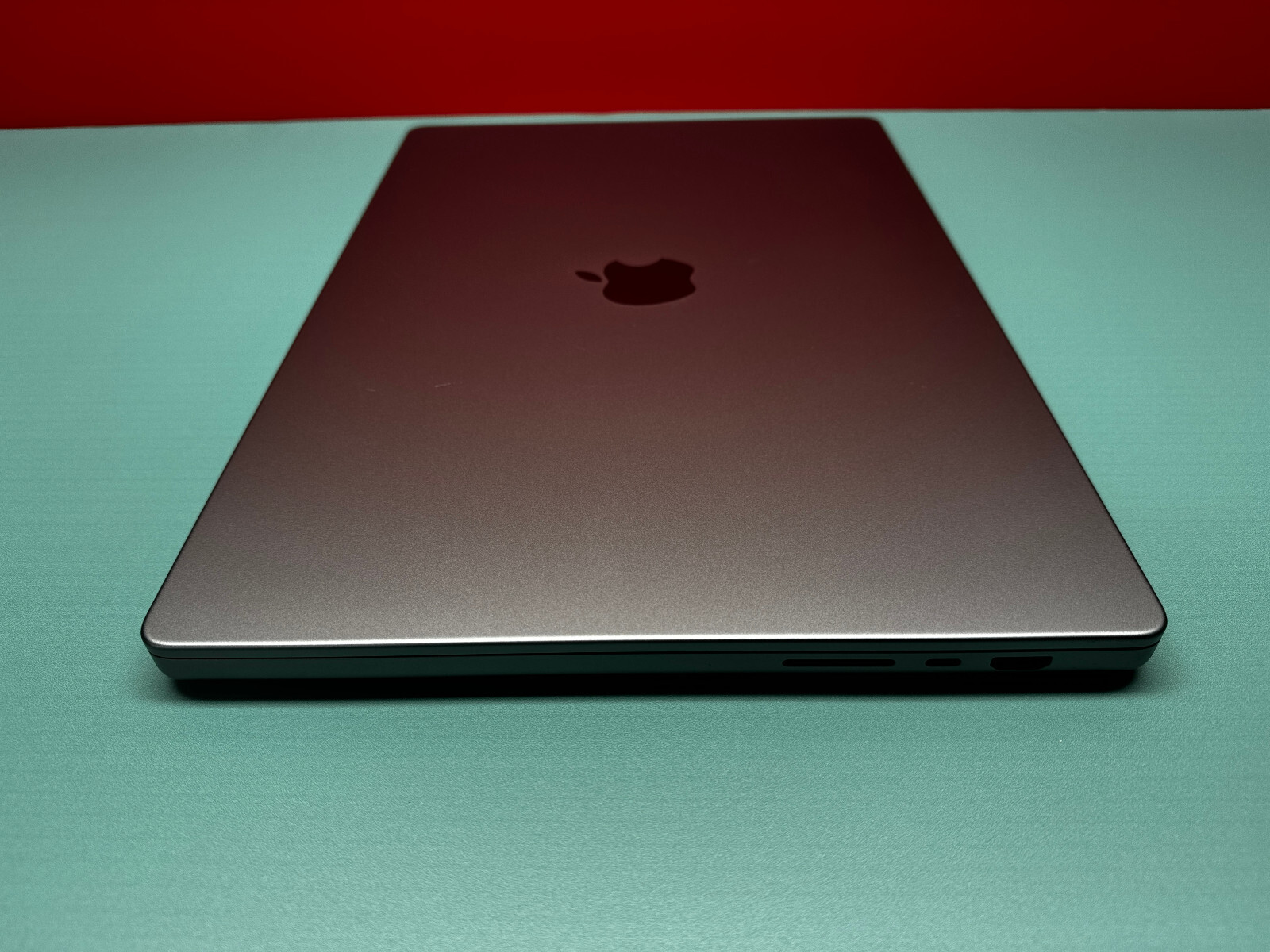 2021/22+ A2485 Apple MacBook Pro 16″ M1 Pro 16GB RAM 512GB SSD – Gray –