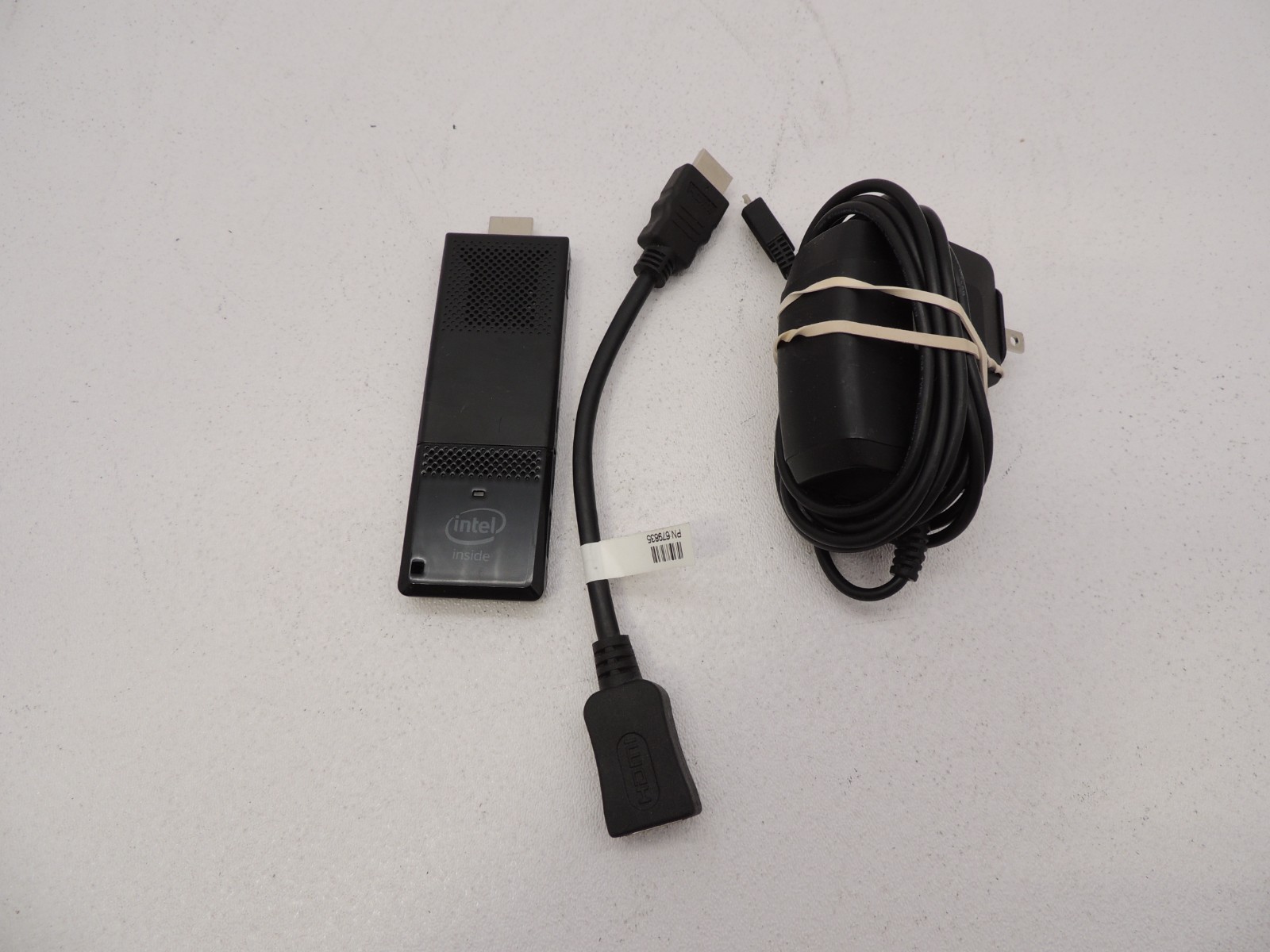 Intel Compute Stick STK1AW32SC Atom x5-Z8330 1.44GHz 32GB SSD 2GB Windows 10