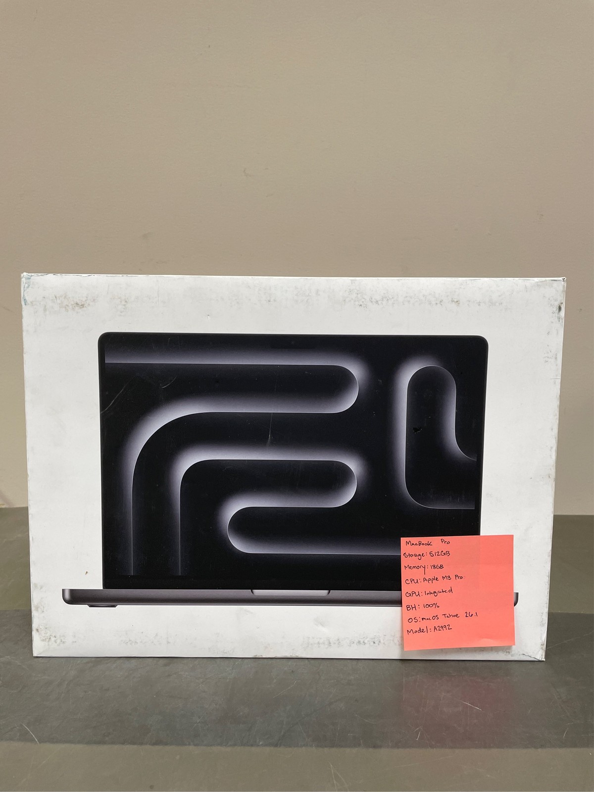 14″ MacBook Pro: Apple M3 Pro chip with 11?core CPU and 14?core GPU, 512GB SSD –