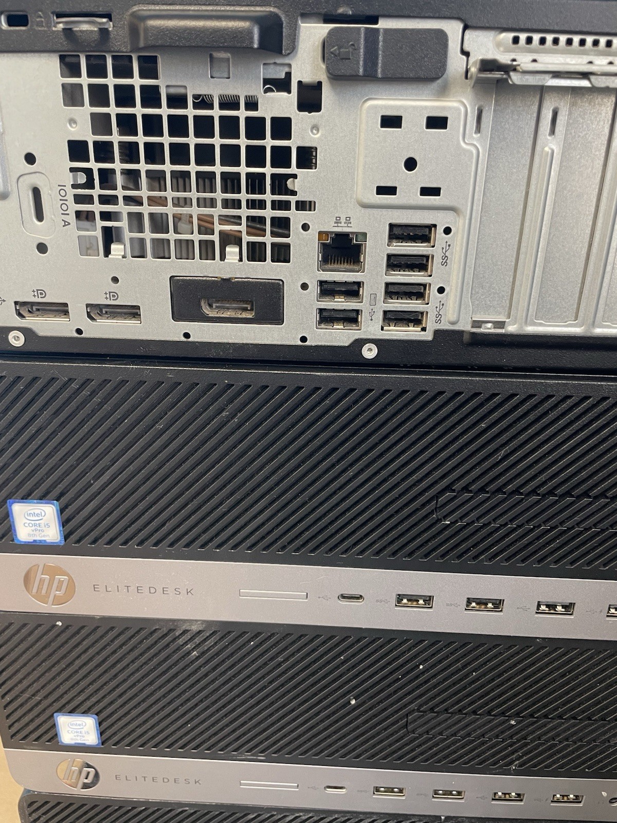 HP EliteDesk 800 G4 SFF no CPU No Ram, no hdd, tested