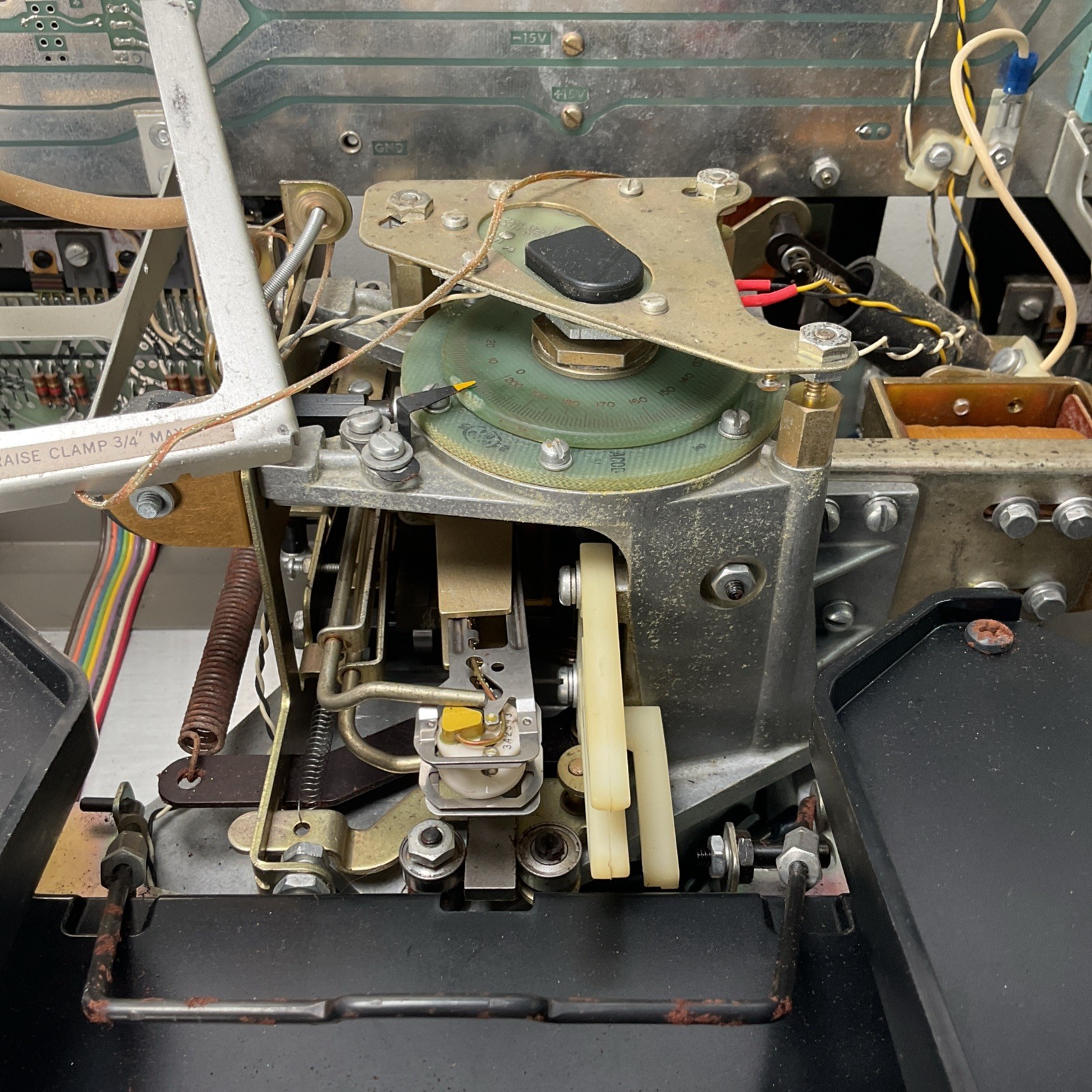Disable Systems Inc. Series 30 Disk Drive 33F G5 Vintage Computing