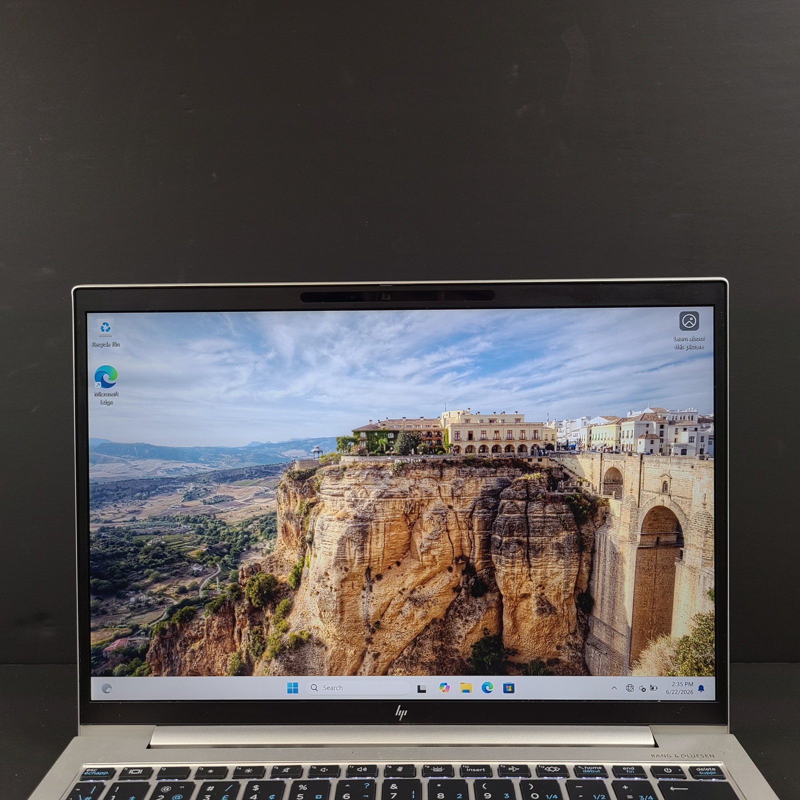 HP EliteBook x360 830 G10 13″ – i5-1345U CPU @ 1.60 GHz 256GB SSD 16GB RAM