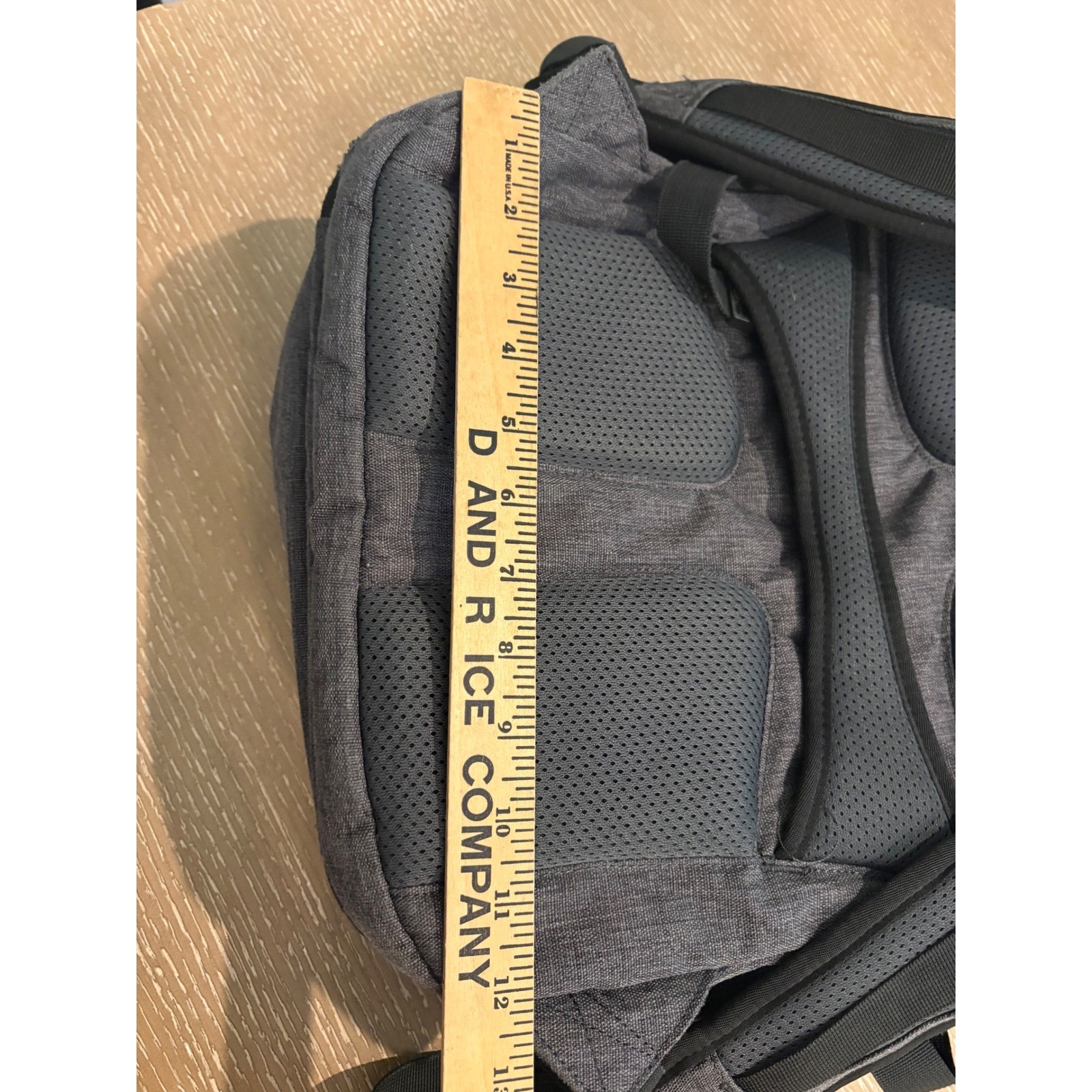 SWISSGEAR 3760 ScanSmart Laptop Backpack Gray Travel School Bookbag EUC