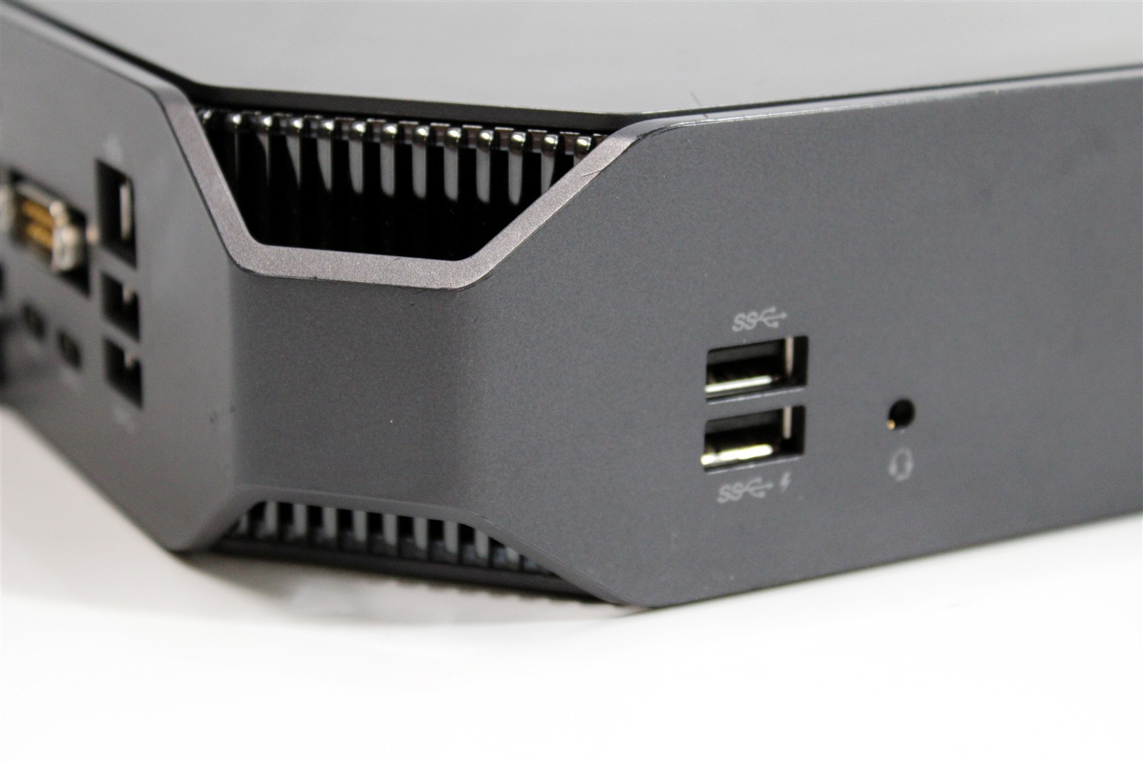HP Z2 Mini G3 Workstation Xeon E3-1225 v5 16GB RAM 256GB SSD Quadro M620