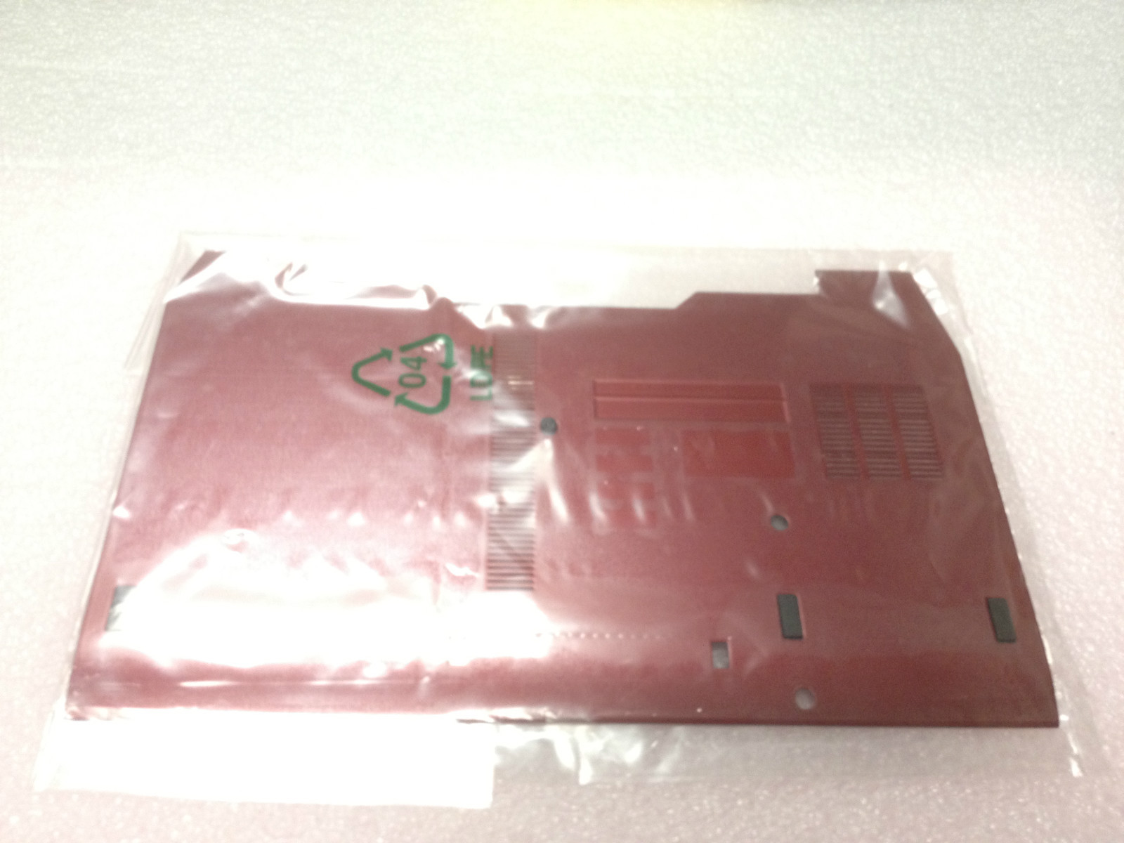 NEW OEM DELL LATITUDE E6400 BOTTOM BASE ACCESS PANEL *RED* P/N R281H