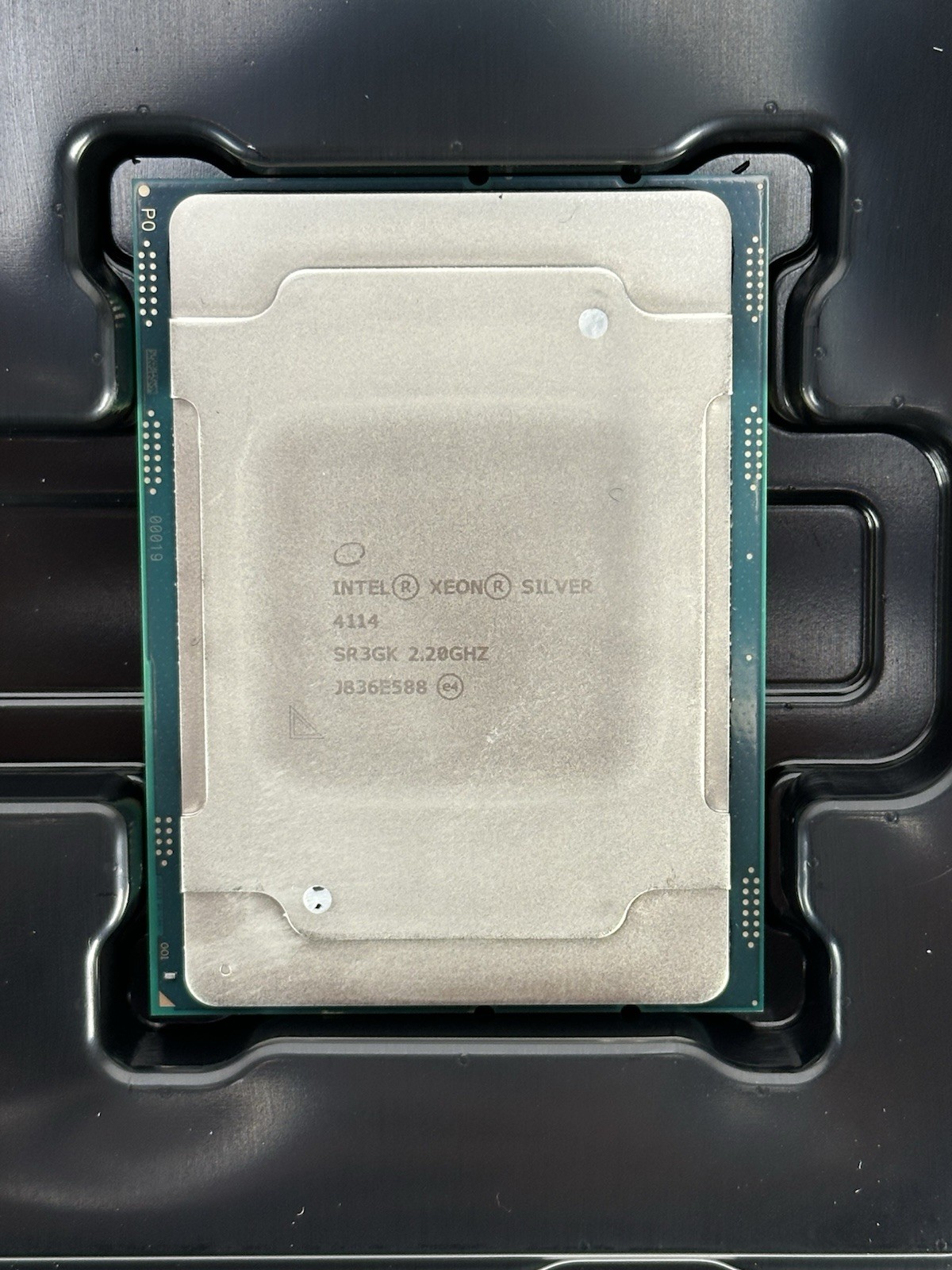 Intel Xeon Silver 4114 CPU 2.2GHz 13.75MB 10 Core FCLGA3647 SR3GK 85W Processor