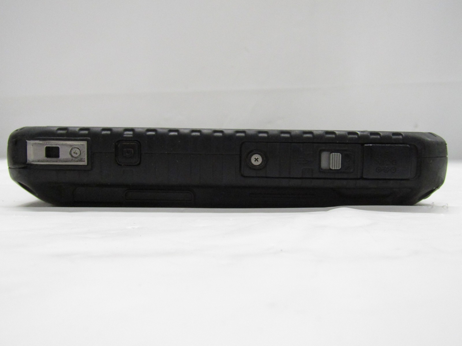 Panasonic FZ-E1 Handheld ToughPad FZ-E1BCCAZZM 32GB 5″ Win 10 Mobile WiFi ONLY D