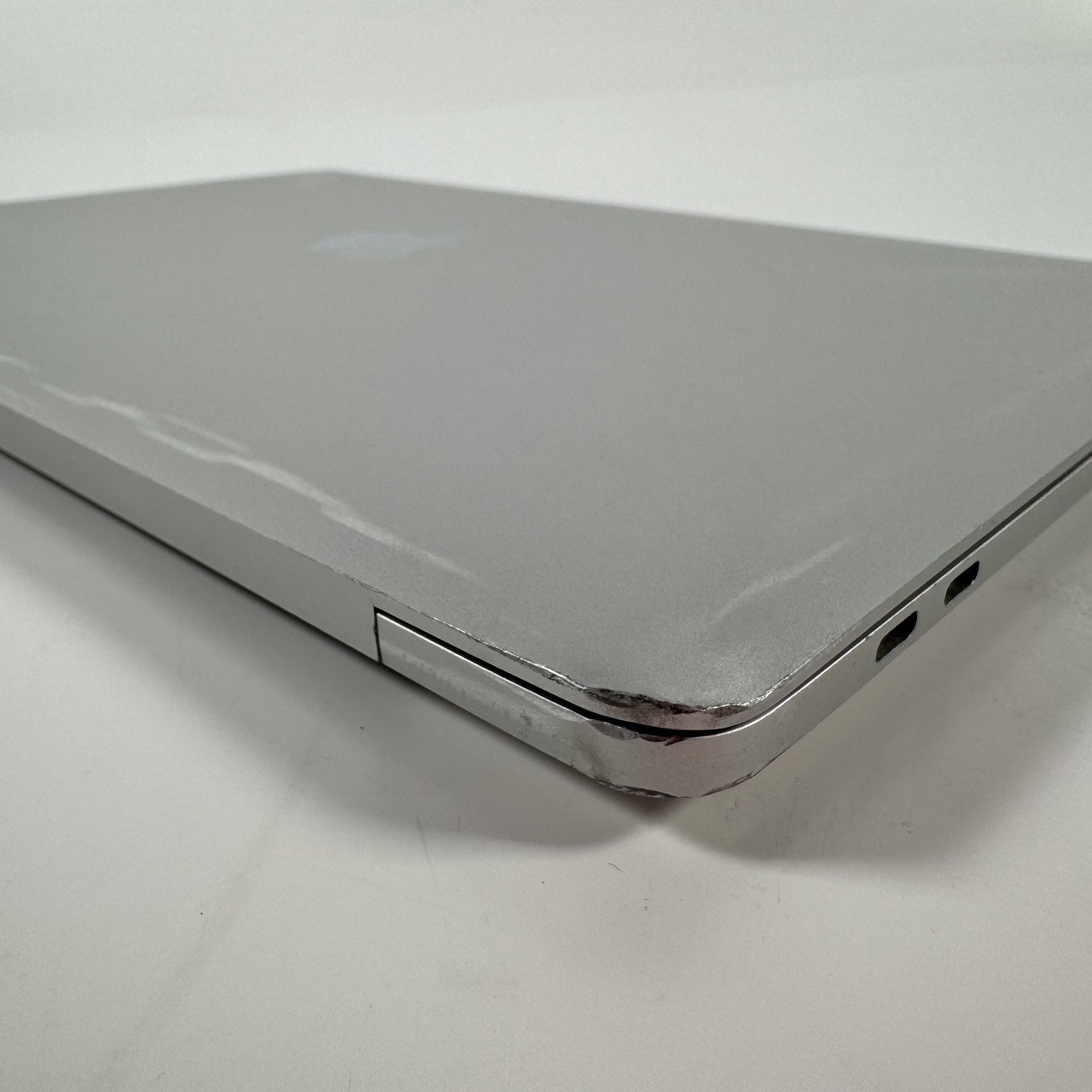 Apple 2022 13″ MacBook Pro 3.49GHz M2 MNEP3LL/A | Multiple Issues | For Parts