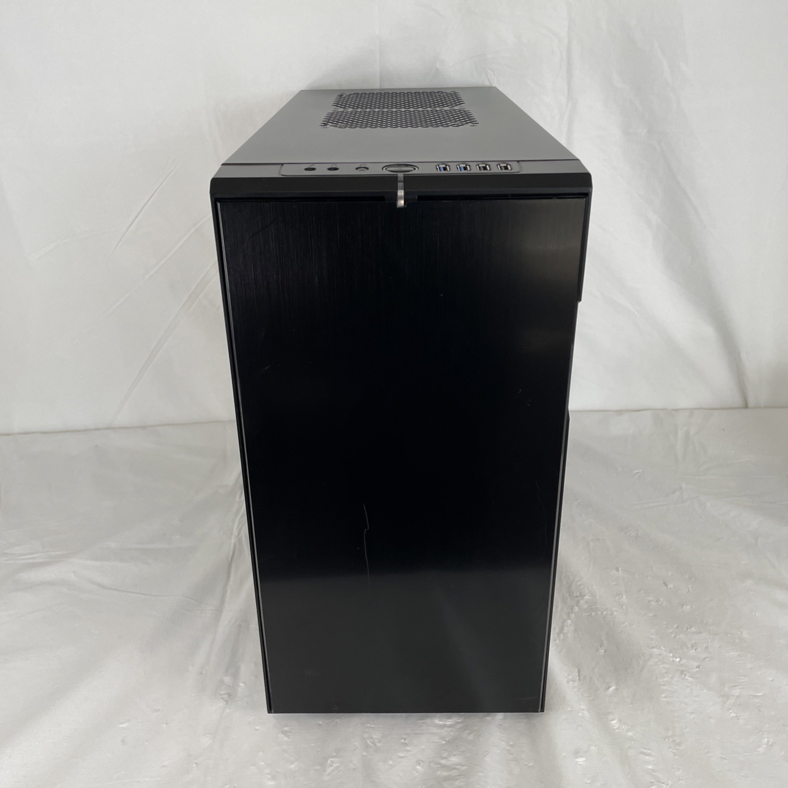 Fractal Design Define R4 | Asus P8Z77-V Pro | i5-3570K 3.40GHz | 16GB RAM NO OS