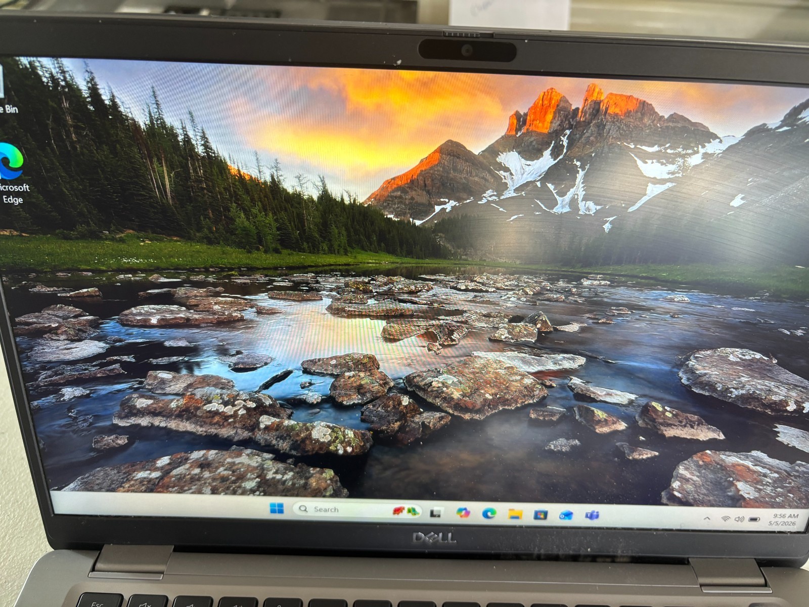 Dell Latitude 7410 14″ FHD Laptop i5-10310U 16GB RAM 512GB SSD Windows 11 Pro