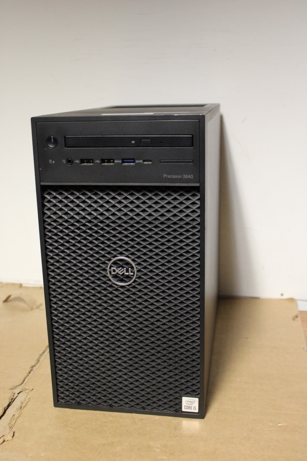 Dell Precision 3640 i5-10500 6-Core 4.50Ghz 16GB 256Gb Nvme SSD DVD-RW Win 11 EC