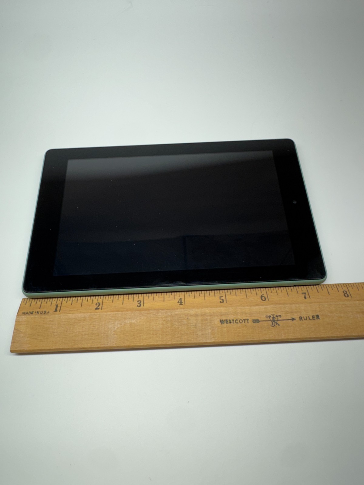 Amazon Fire 7 Tablet With Alexa 7″ Display 16 GB 9th Generation Sage Green WORKS