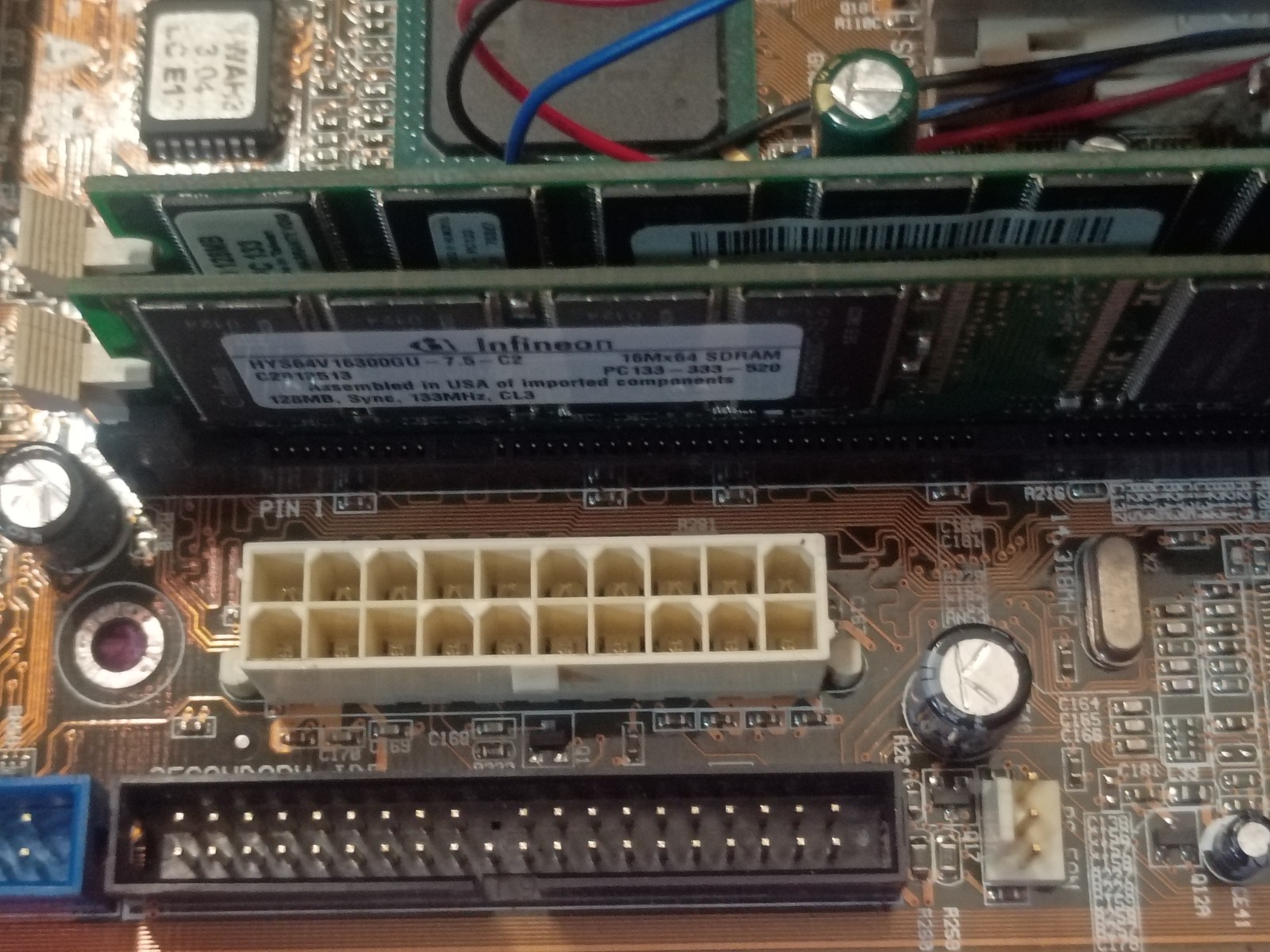 Intel TUW-AM ATX Socket 370 Motherboard SDR SDRAM PCI ISA On-Board Audio