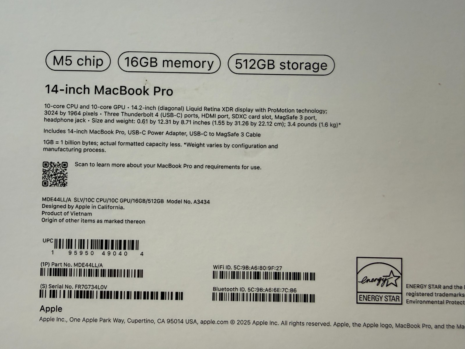 Apple 14-inch MacBook Pro – Apple M5 chip with 10-core CPU and 10-core GPU – 16G