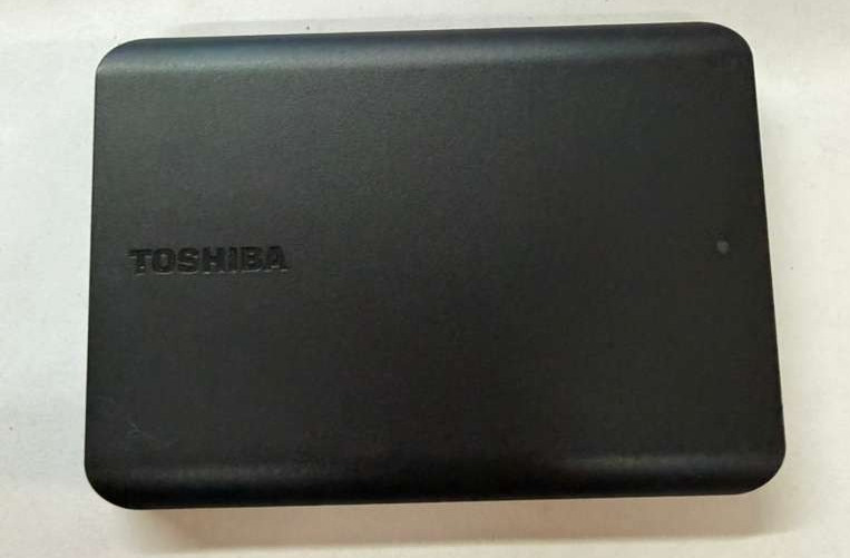 Toshiba Canvio Basics 1TB External Hard Drive HDD DTB510 PN HDTB510XK3AA