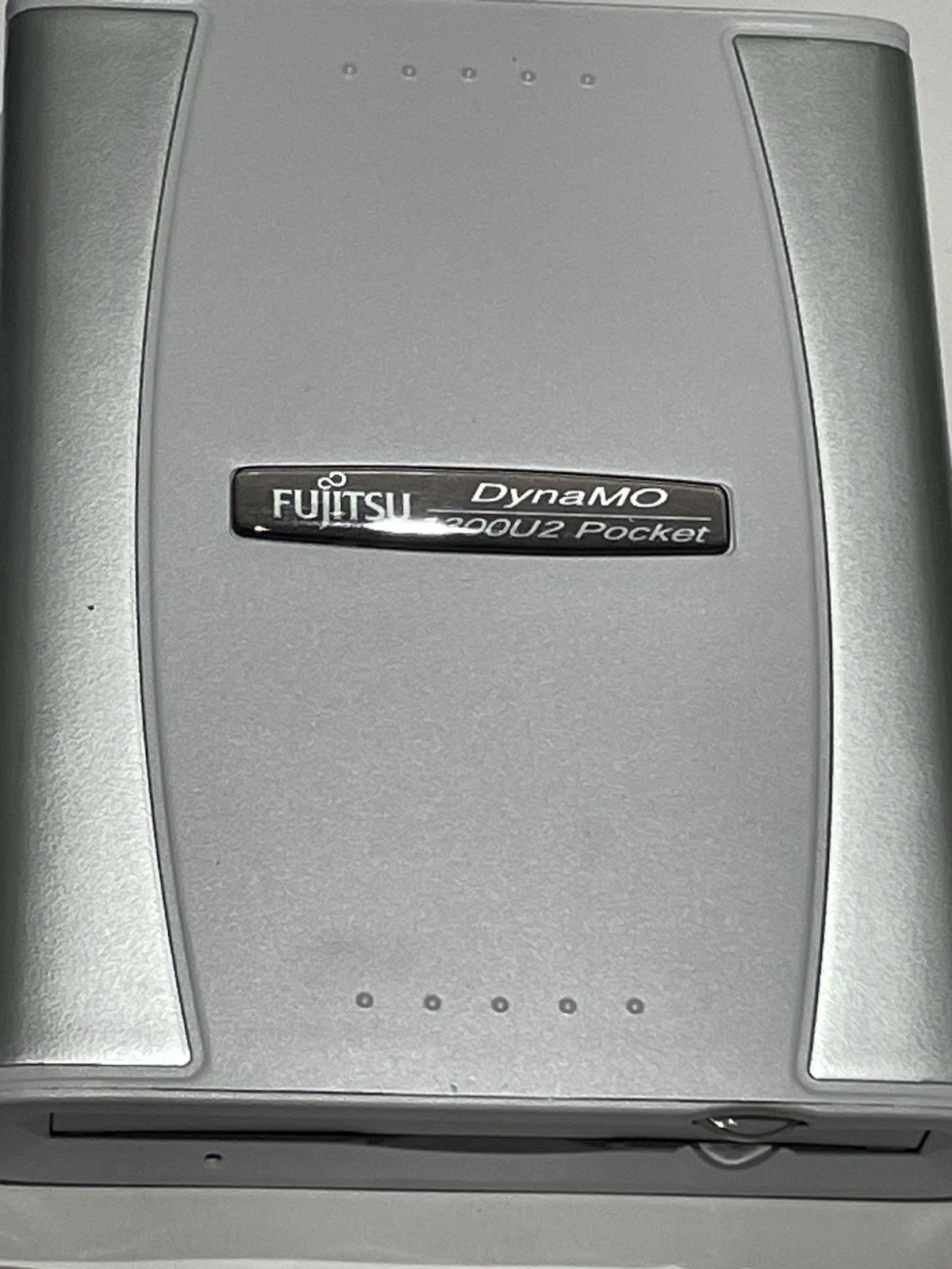 Fujitsu DynaMO 1300U2 Pocket 1.3GB MO Drive – New Open Box – MDK3130UB Complete