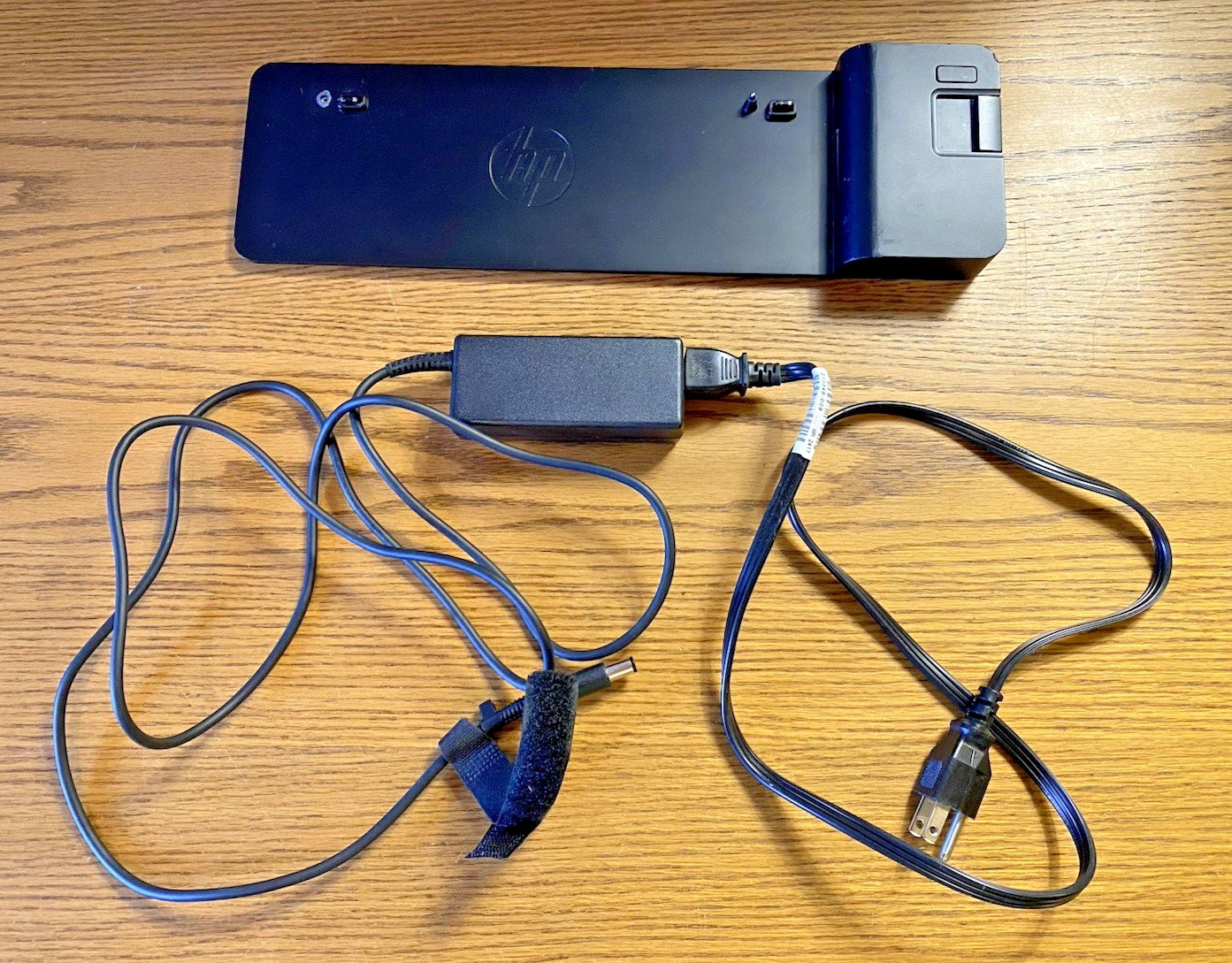 HP Ultra Slim Dock 2013 Docking Station (D9Y32AA#ABA) with 65W Adapter