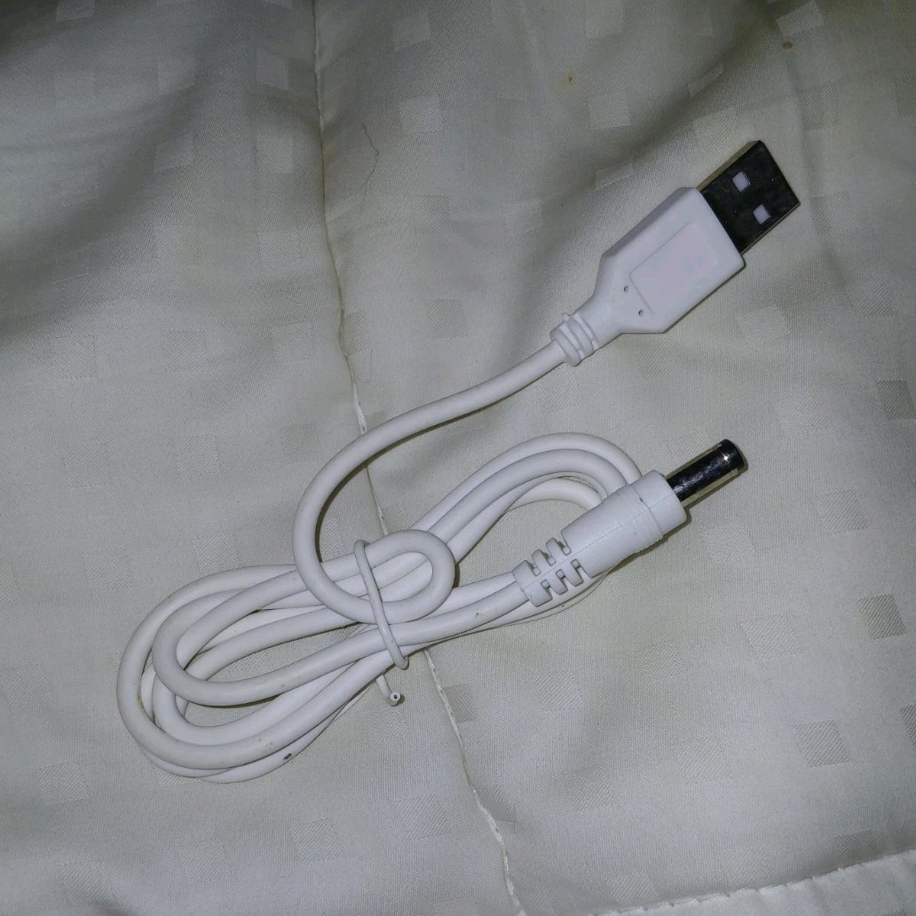 White USB-A Male to Barrel Connector Power Cable, Round Cable, 1:1