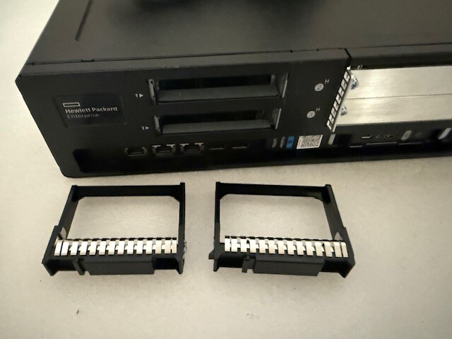 HPE Edgeline EL1000 1GbE 2xRJ45 Pass Thru PXIe System 847555-B21 ProLiant m710x