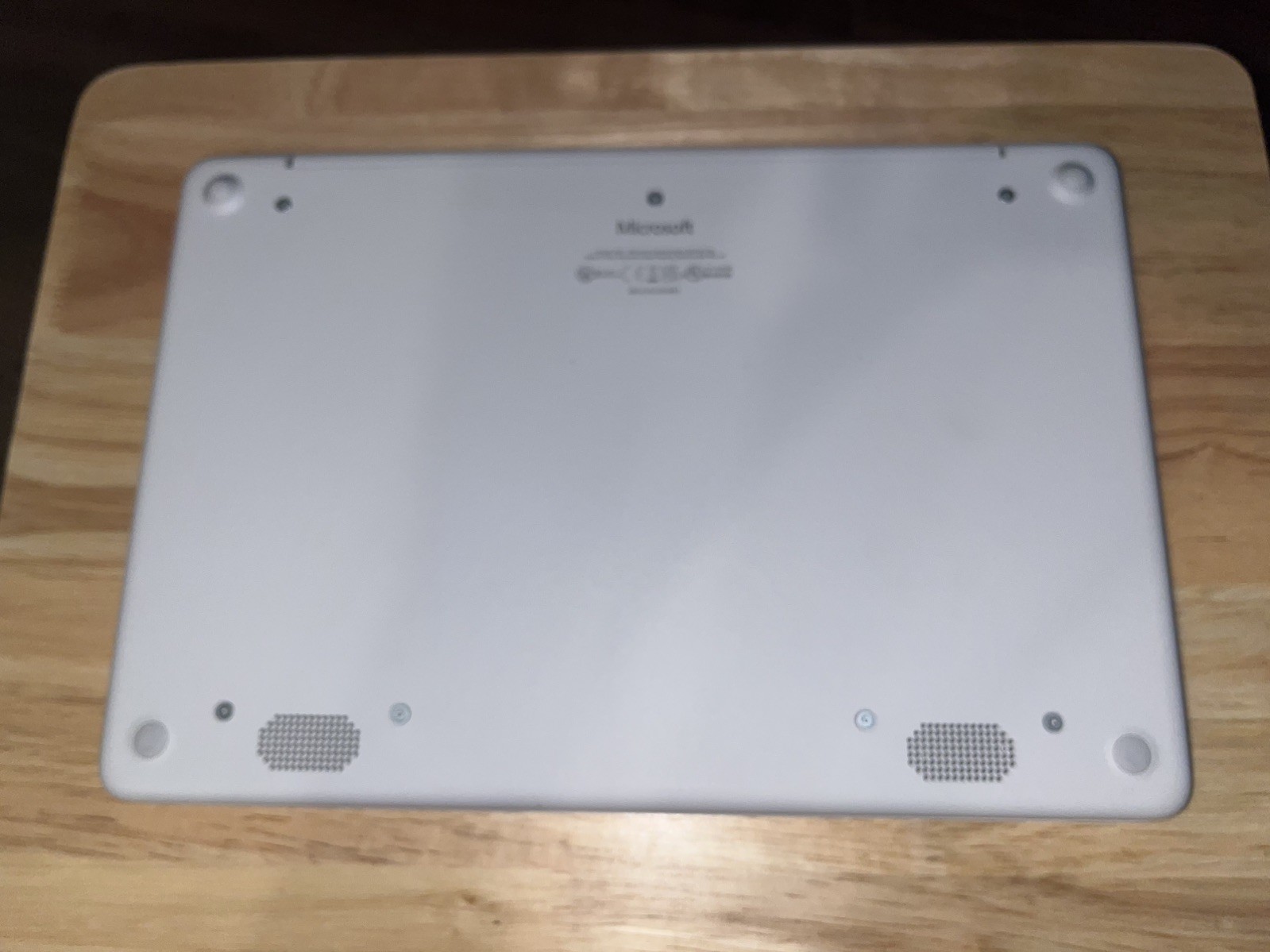 Microsoft Surface Laptop SE 2016 Celeron N4020 1.10Ghz 4GB SSD 64GB Windows 11