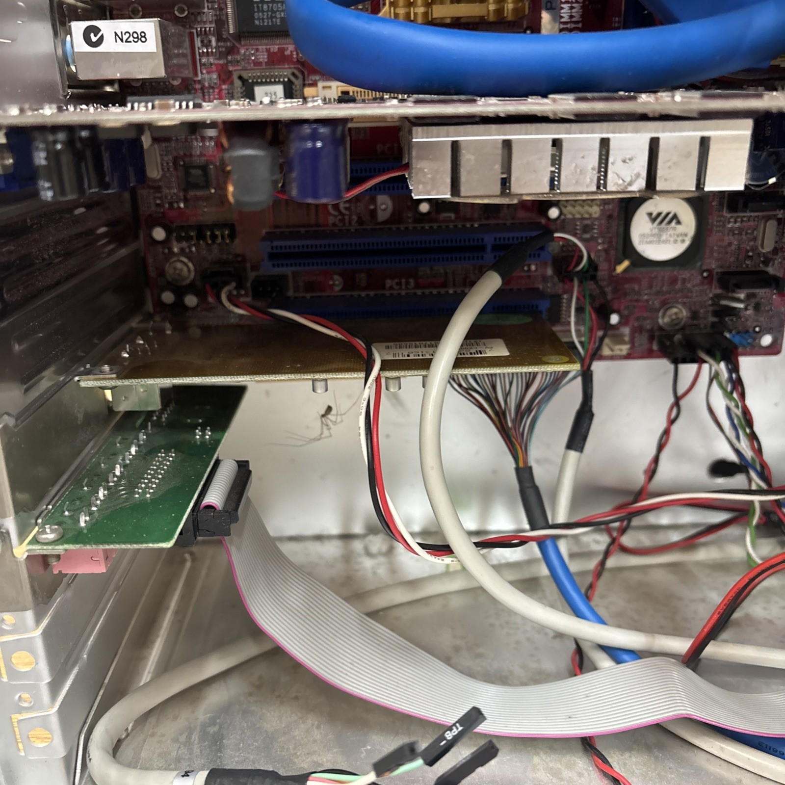 Custom Desktop PC ***Unknown Specs – Turns On***Parts/Repair