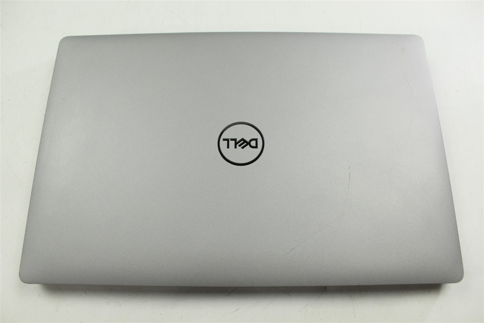 Dell Precision 3551 15.6″ FHD i9-10885H 2.4GHz 512GB SSD 32GB RAM W11H P620