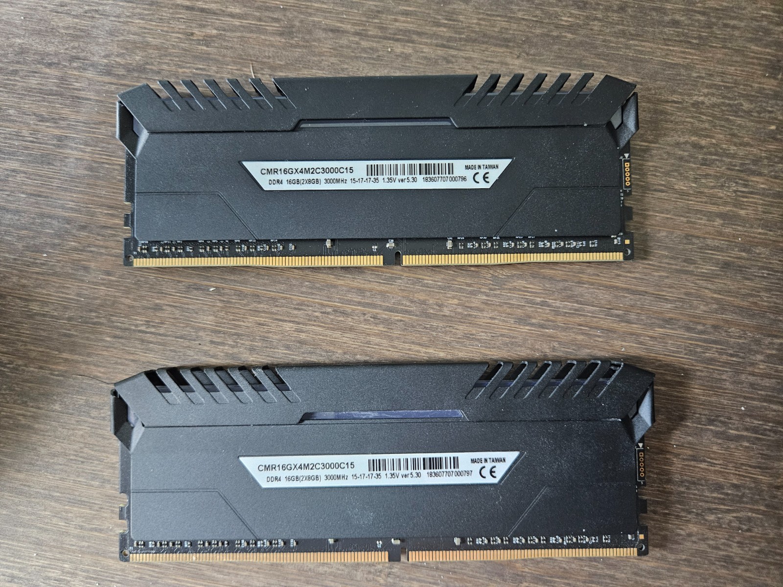 Corsair Vengeance LED 16GB (2x 8GB) DDR4 3000 (PC4 24000) DIMM Memory Kit