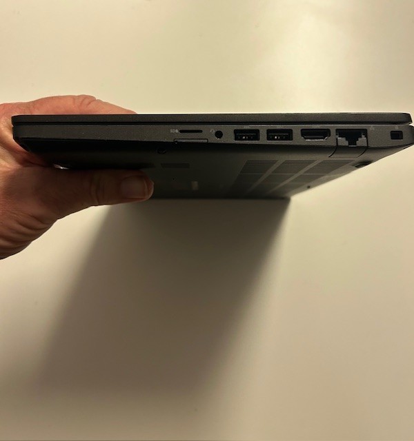 Dell Latitude E5400 14″ (256 GB SSD, Intel Core i5-8365U 8th. Gen., 2.40…