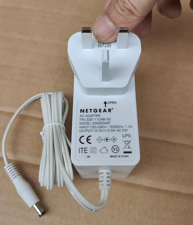 NETGEAR P/N:332-11048-02 5.5*2.1mm 12.0V 3.5A 42.0W Power Supply Adapter Charger