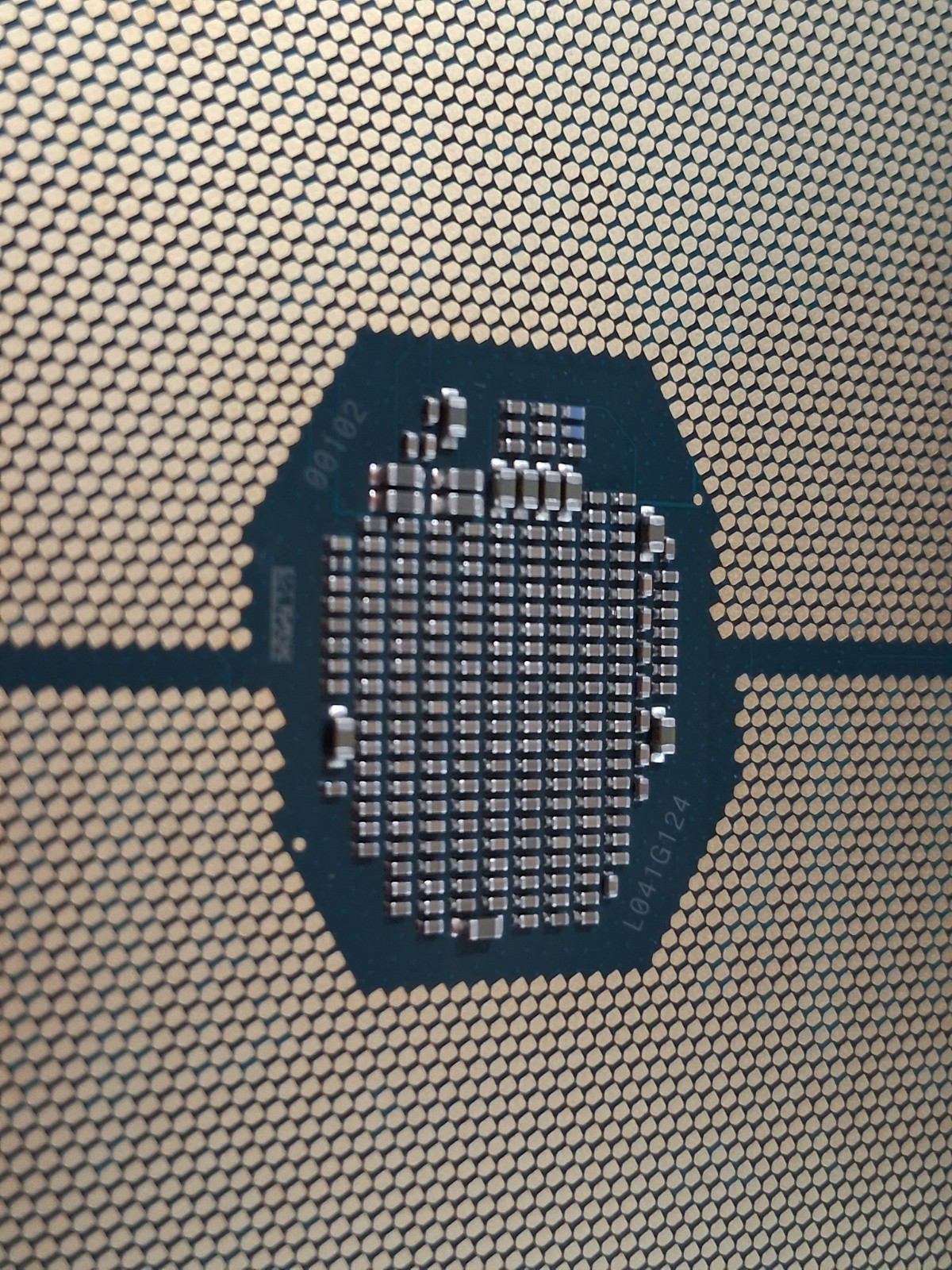 SRG1W Intel Xeon Silver 4214R 12-Core 2.40GHz 16.5MB 100W Processor