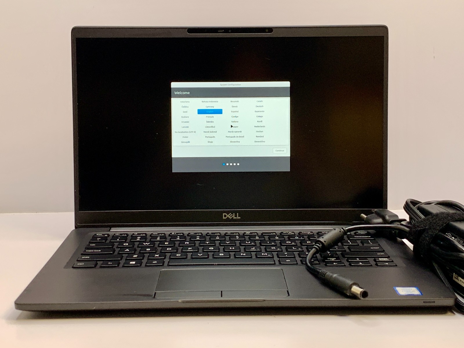 Dell Latitude 7400 | i7-8665U | 16GB RAM | 256GB SSD | LINUX | READ
