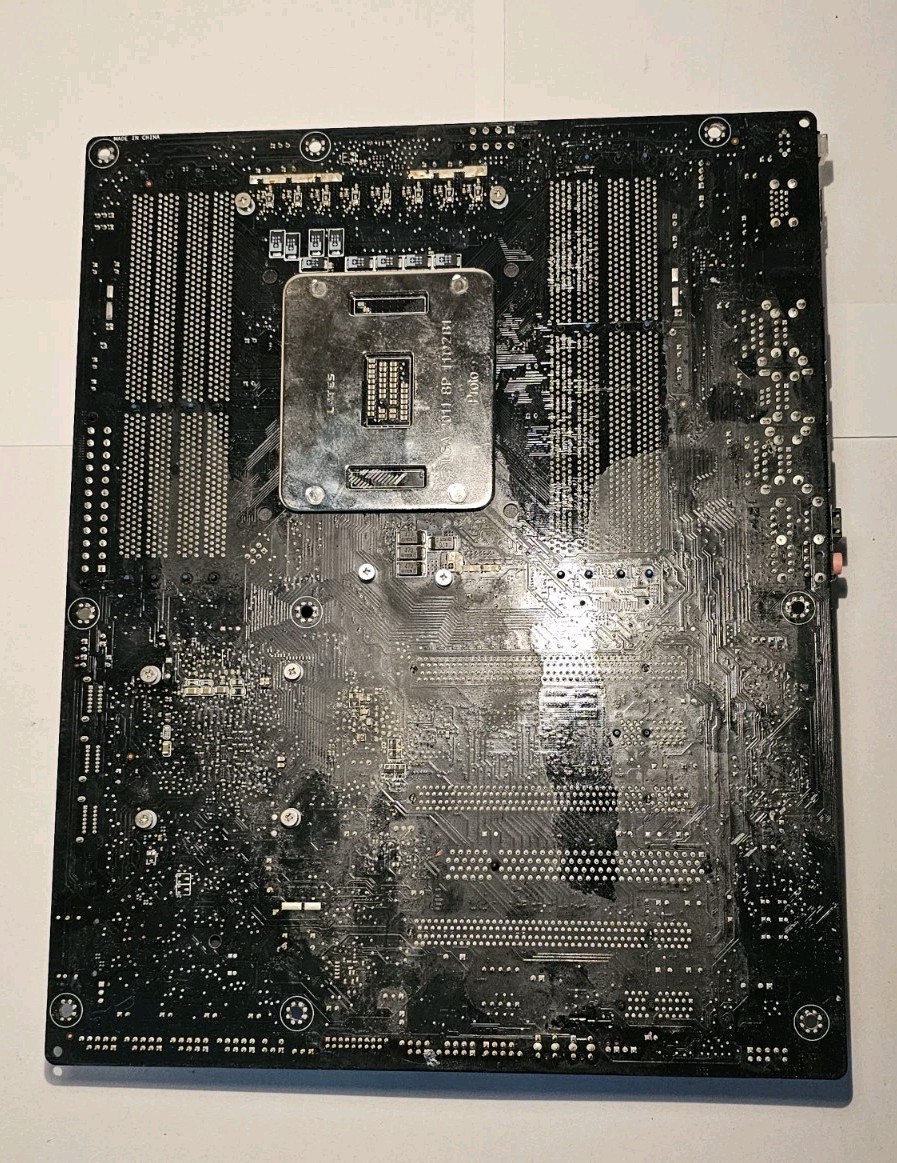 Intel DX79SI, LGA 2011/Socket R Motherboard