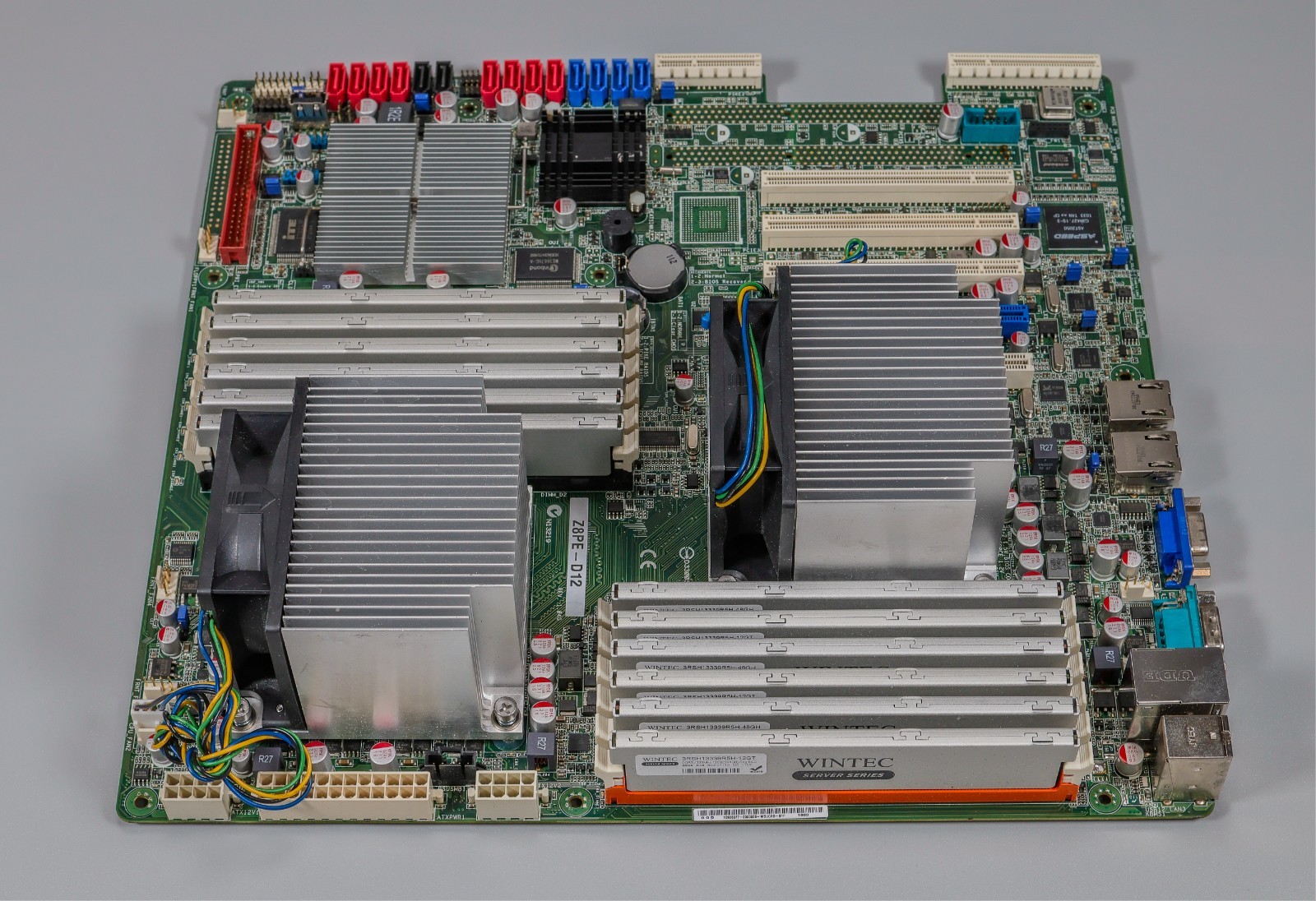 ASUS Z8PE-D12 Dual LGA1366 Server Motherboard Xeon E5620 72GB DDR3 ECC RAM