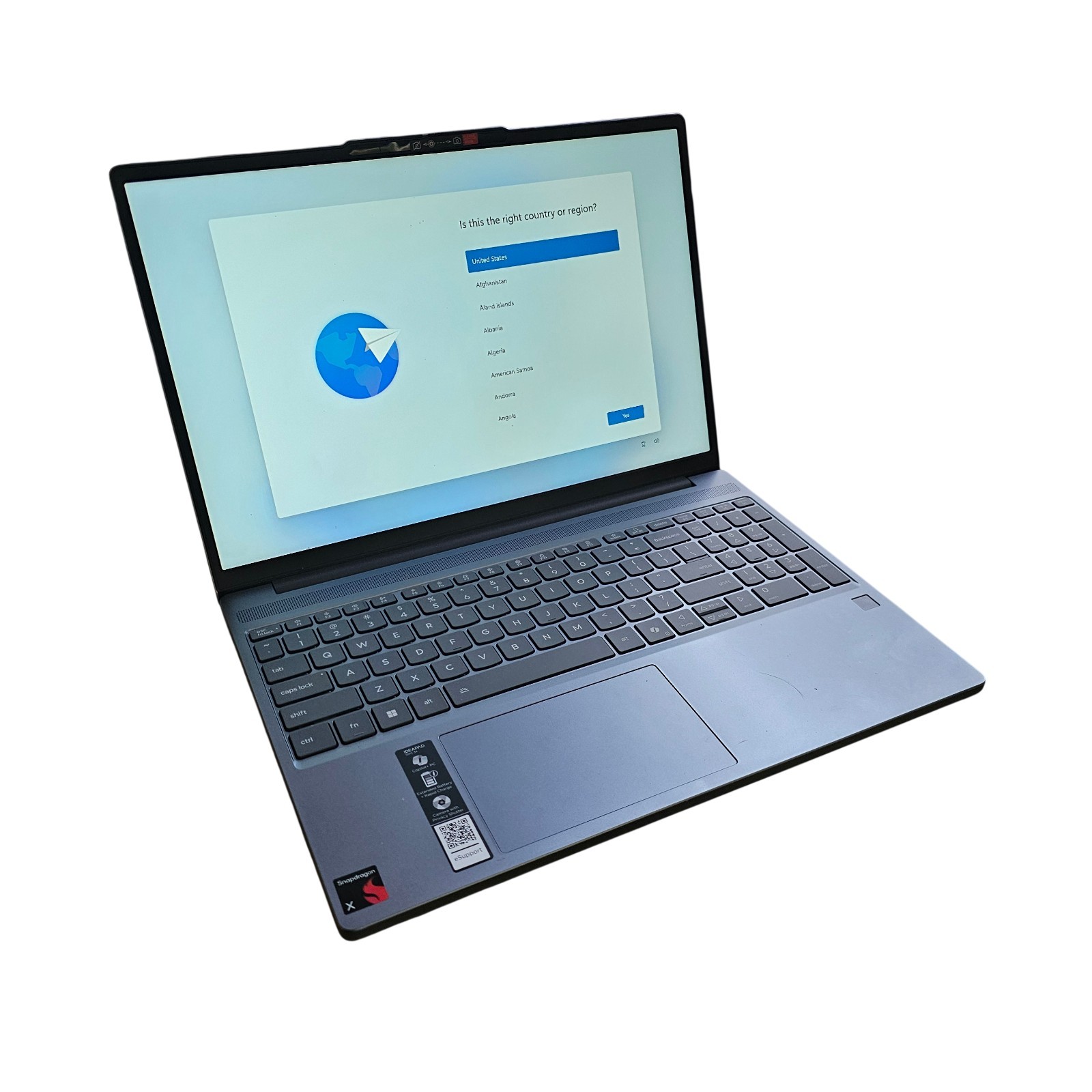 Lenovo IdeaPad Slim 3x 15.3″ Laptop – Snapdragon X – 16GB – 1TB SSD – Great