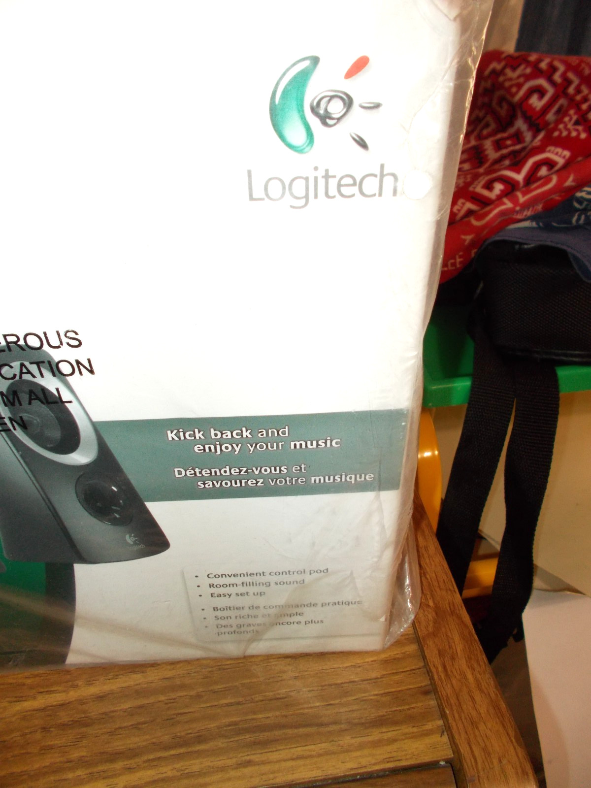 Logitech Z313 Speaker System with Subwoofer (980-000382) SEALED NOS