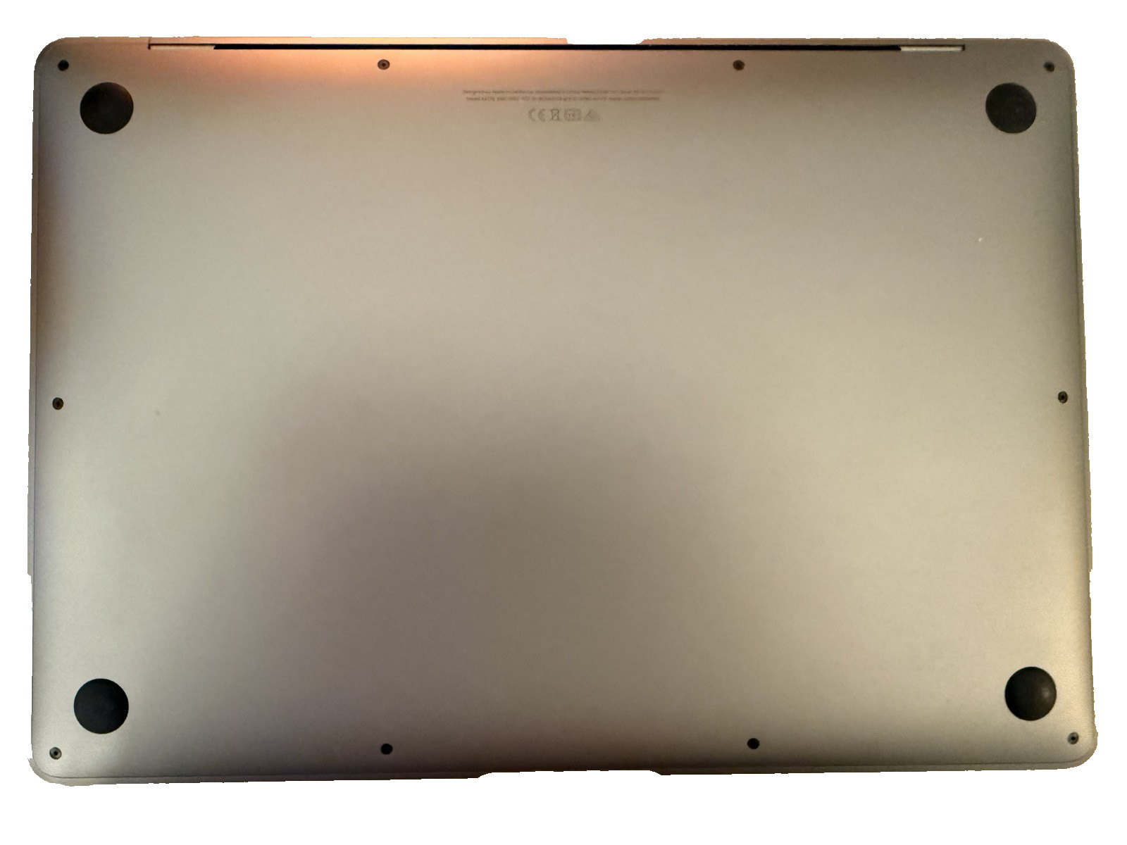 2020 Apple MacBook Air 13.3″ i7 1.20GHz/16GB/256GB SSD (Space Gray) – A2179