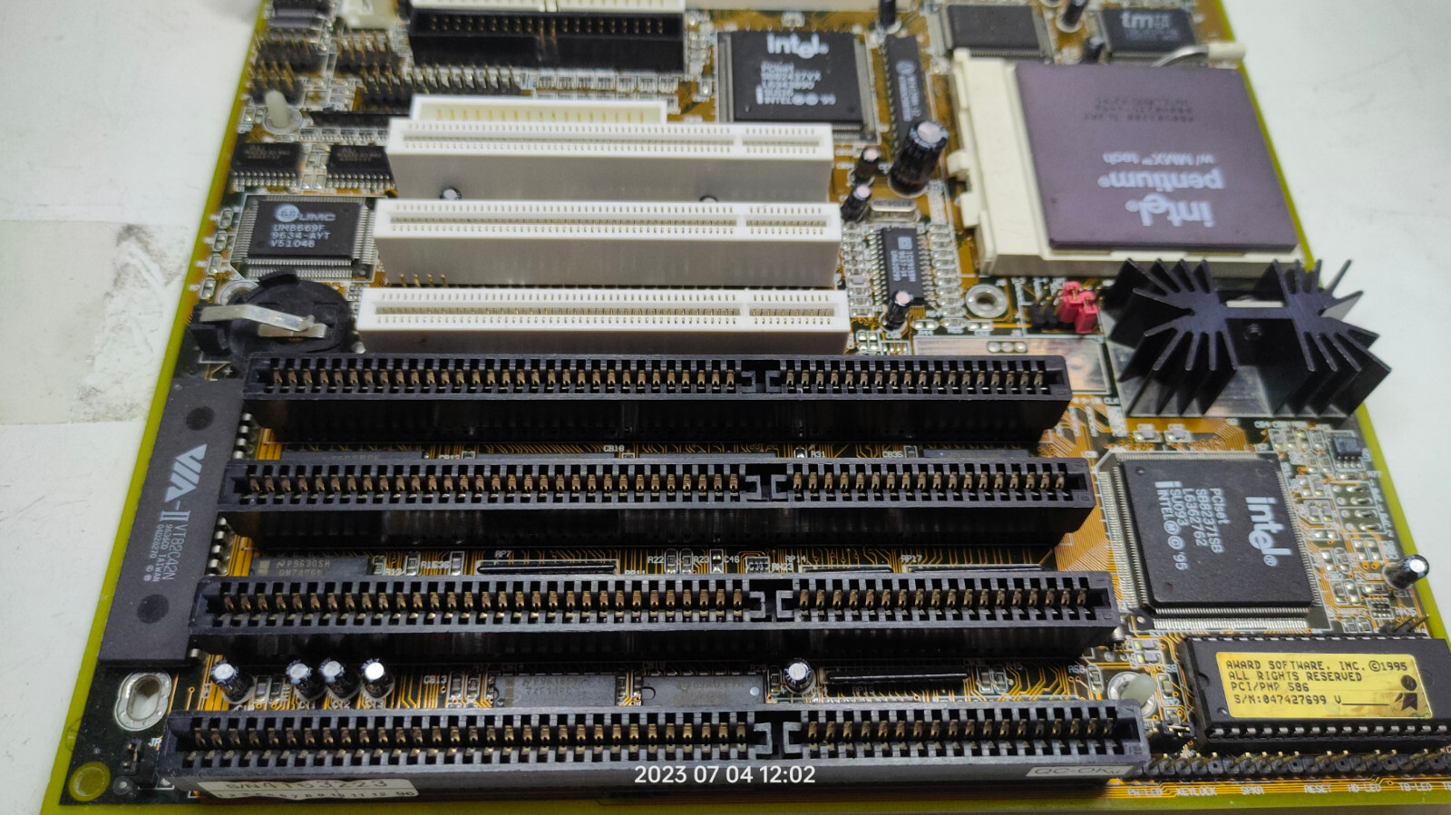 Socket 7 AT Lucky Star 5V-1A Ver 2.0 (Apollo VPX/97) P-133/64 MB +VGA