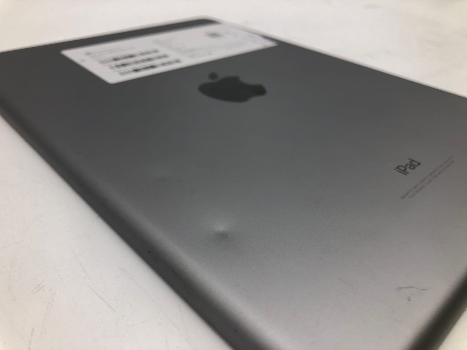 Apple MP2F2LL/A 32GB Space Gray Unlocked A1822 iPadOS Tablet Tested