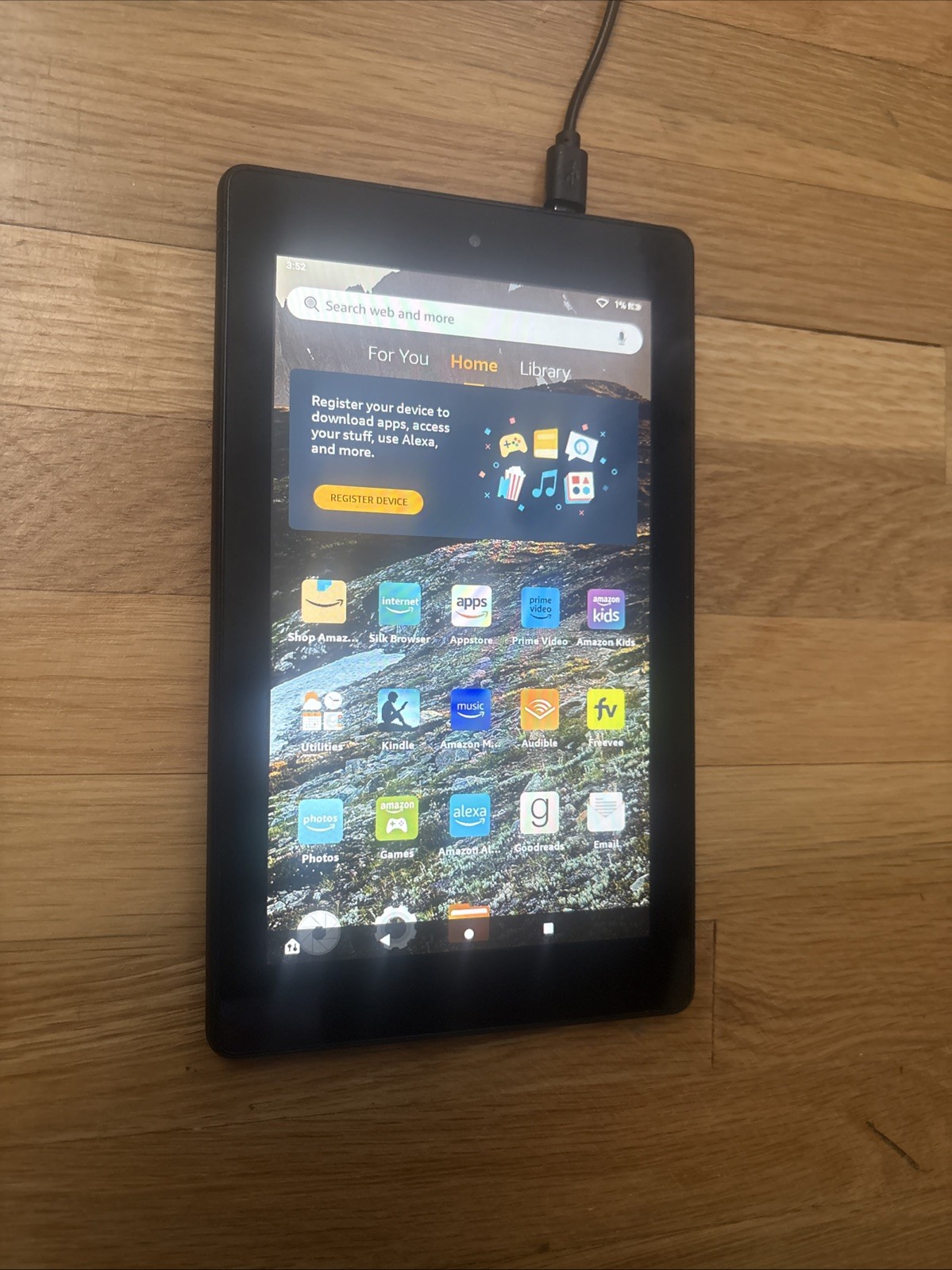 Amazon Fire 7 (9th Generation) M8S26G 8 GB Fire OS (WiFi Only)