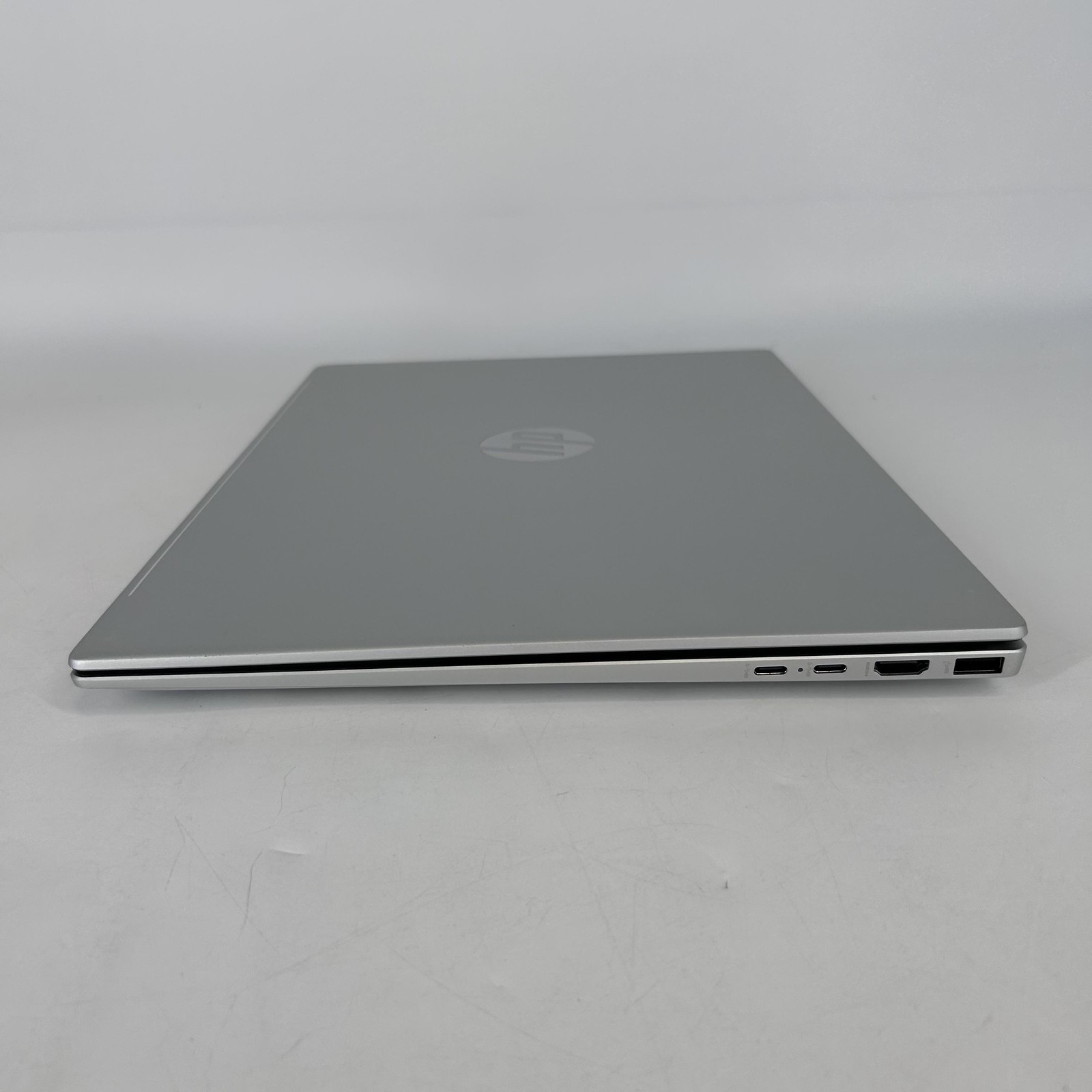 HP OmniBook 5 16 2023 Glacier Silver 2K 1.3 GHz i5-1334U 8GB 512GB SSD Excellent