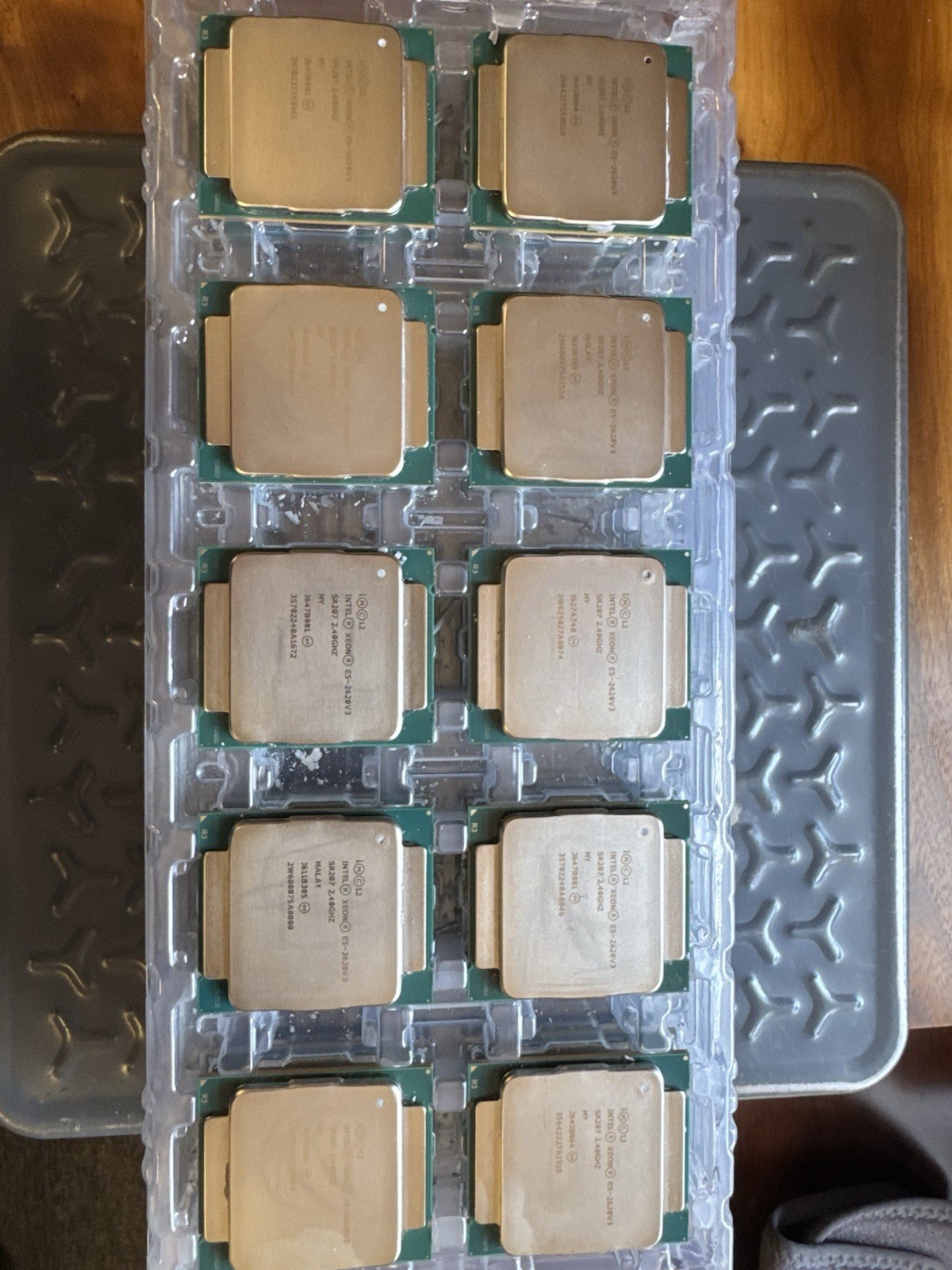 Lot of 80 Intel Xeon E5-2620 v3 2.40GHz 6-Core LGA 2011 Processors SR207