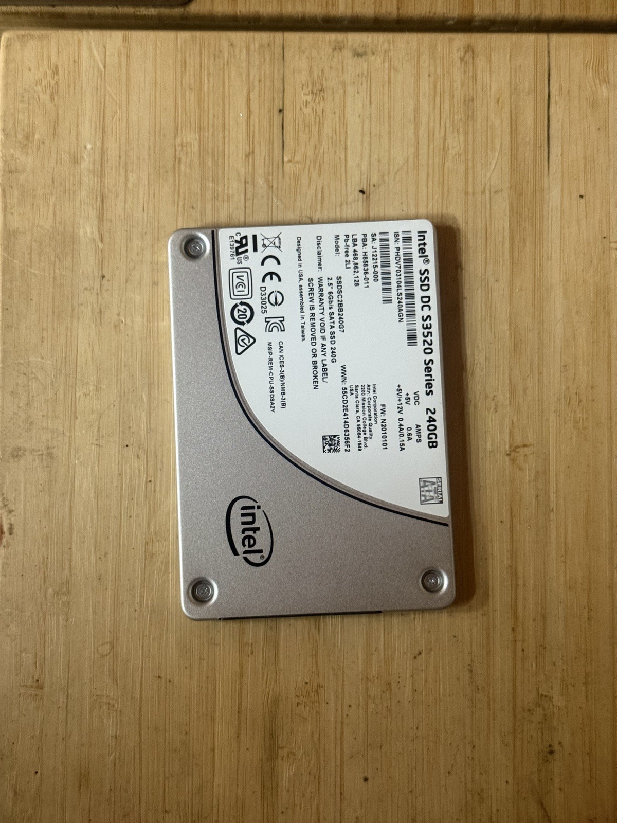 Intel DC S3520 240GB 2.5in SATA III Internal SSD 450MB/s SSDSC2BB240G7 (120days)