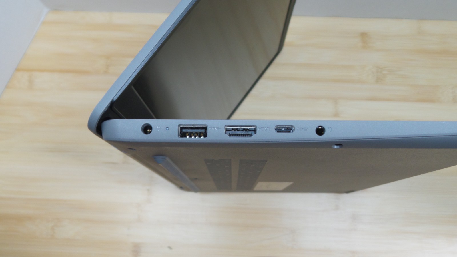 Functional LENOVO IdeaPad 1i 14IJL7 | 14″ | Intel N6000 | 8 GB RAM | 120 GB eMMC