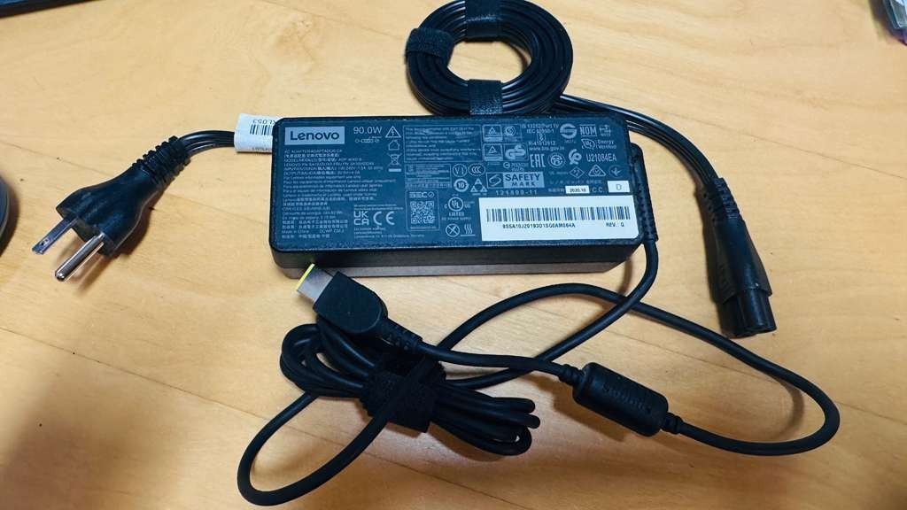 LOT OF 25 Lenovo PA-1900-72 90W AC Laptop Power Adapter 20V 4.5A