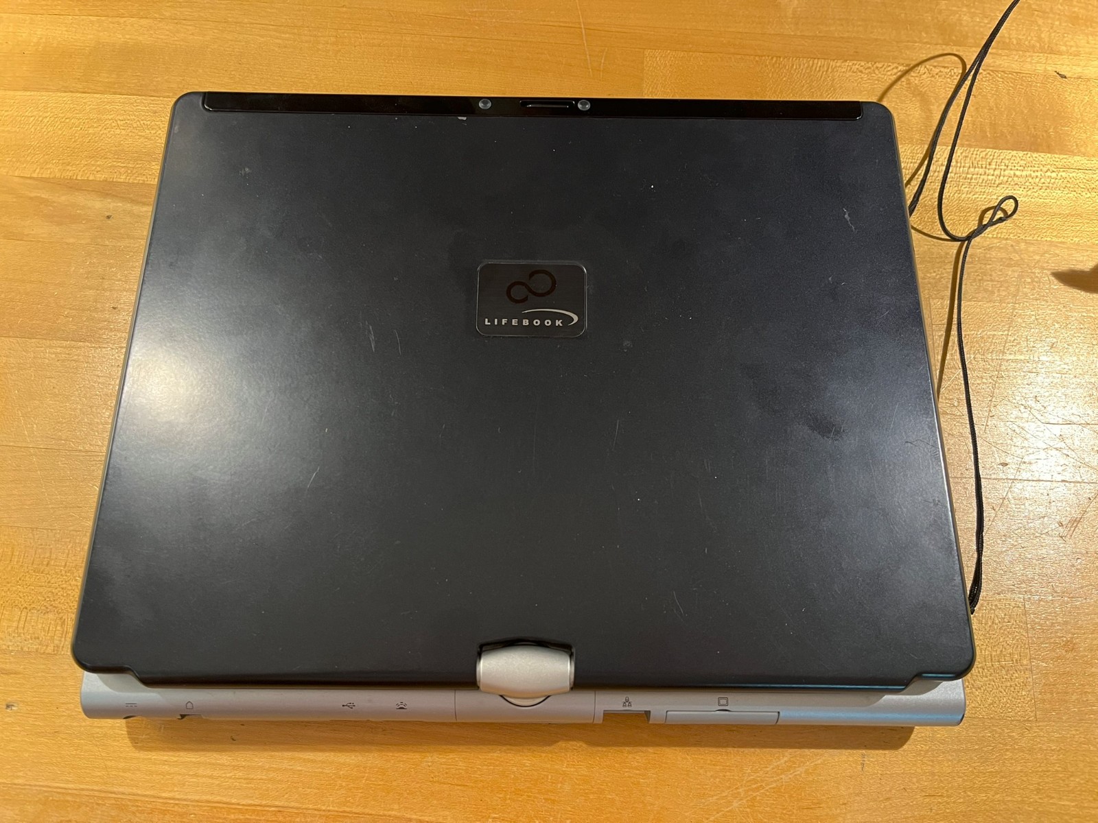 Fujitsu Lifebook T4010 Pentium M 1.8GHz 512MB *NO HDD/OS/CHARGER* Boots to BIOS